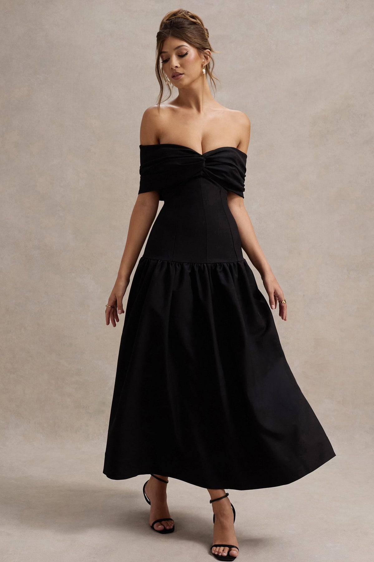 Marguerite | Robe Longue Noire Bardot à Taille Basse et Torsade