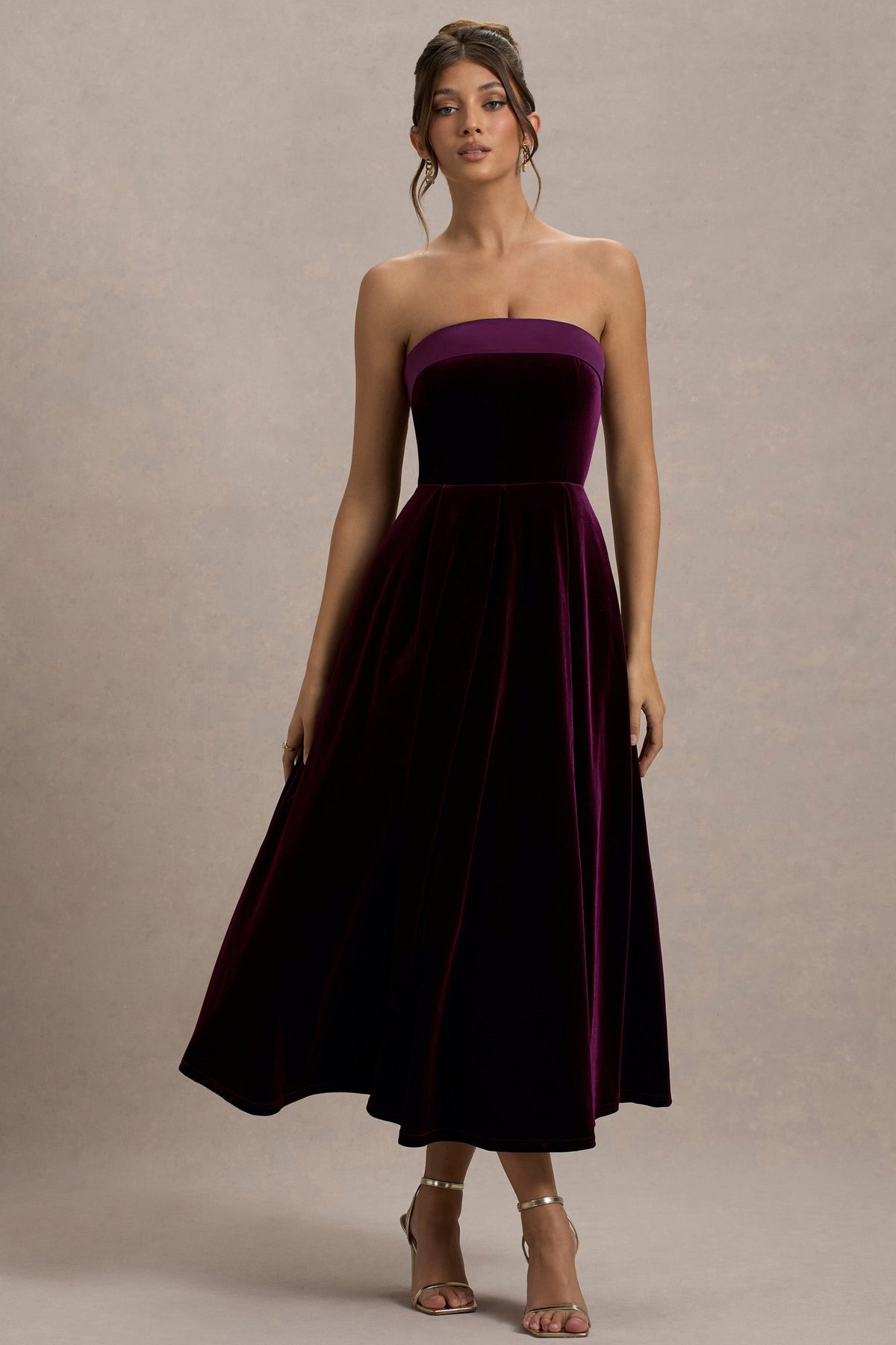 Delray | Robe Mi-Longue Bandeau en Velours Bordeaux