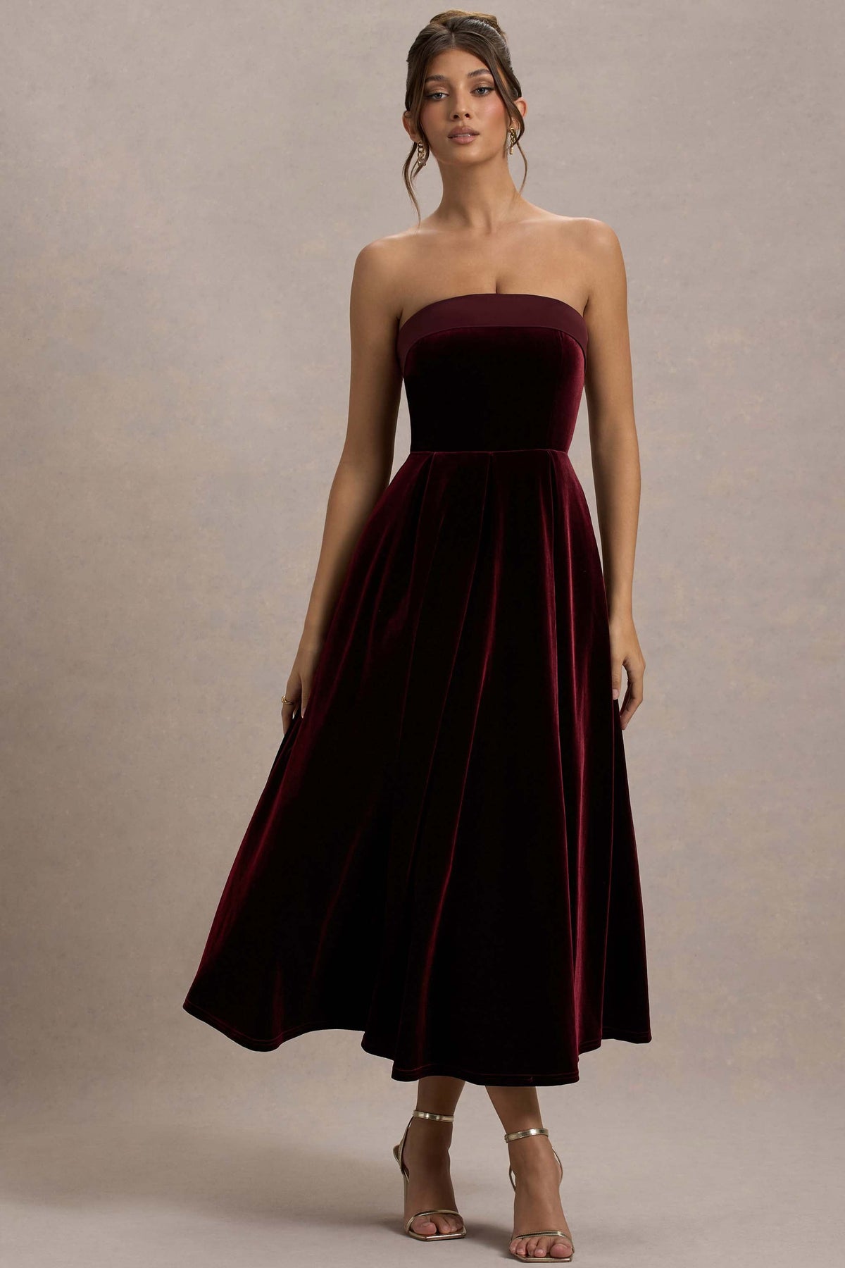 Delray | Robe Mi-Longue Bandeau en Velours Bordeaux