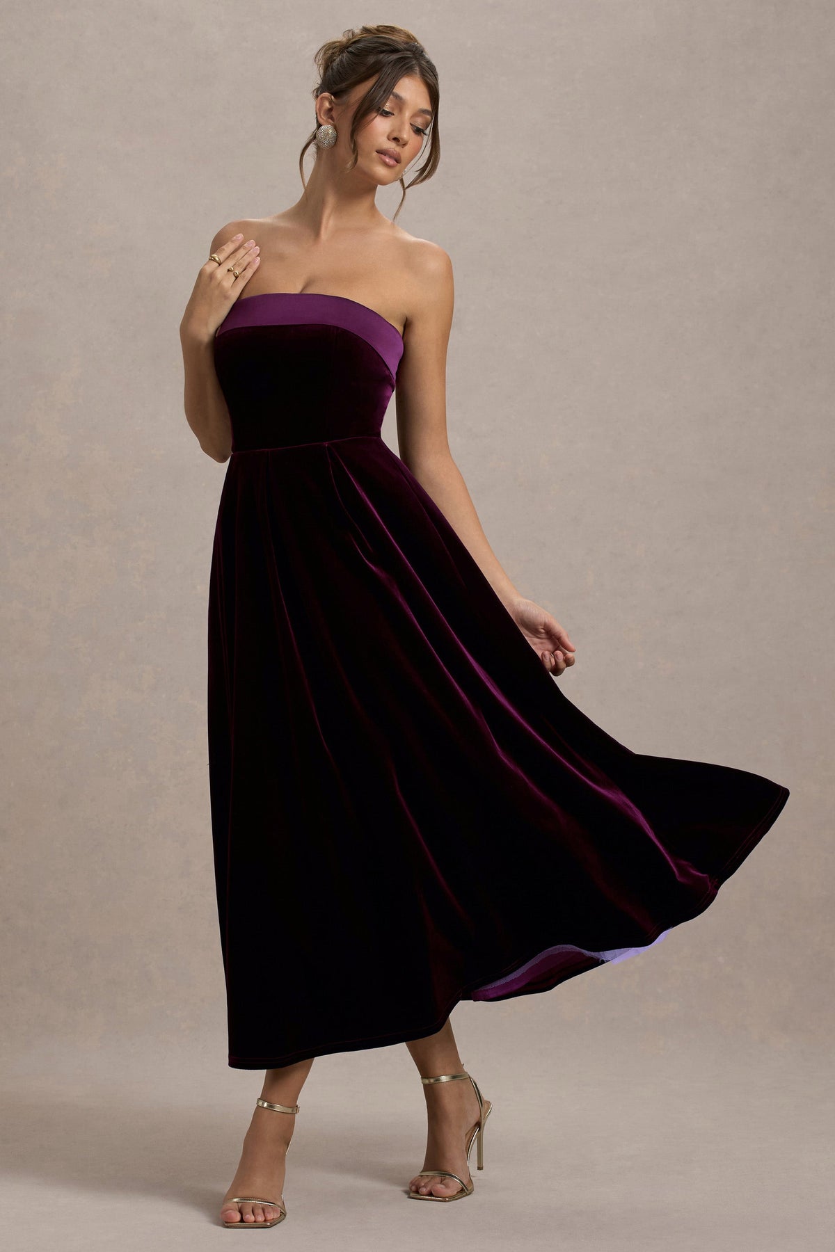 Delray | Robe Mi-Longue Bandeau en Velours Bordeaux