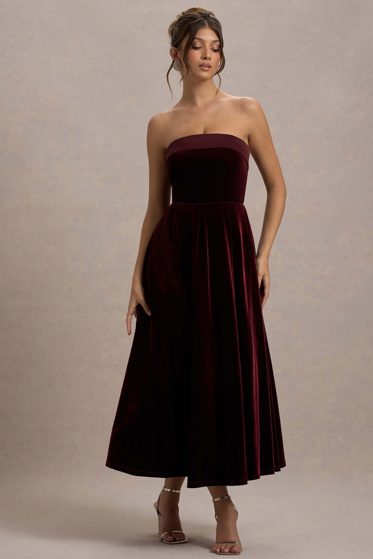 Delray | Robe Mi-Longue Bandeau en Velours Bordeaux