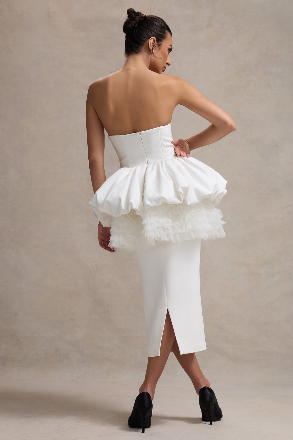 Jones | Robe Midi Blanche Sans Bretelles avec Taille Peplum en Tulle