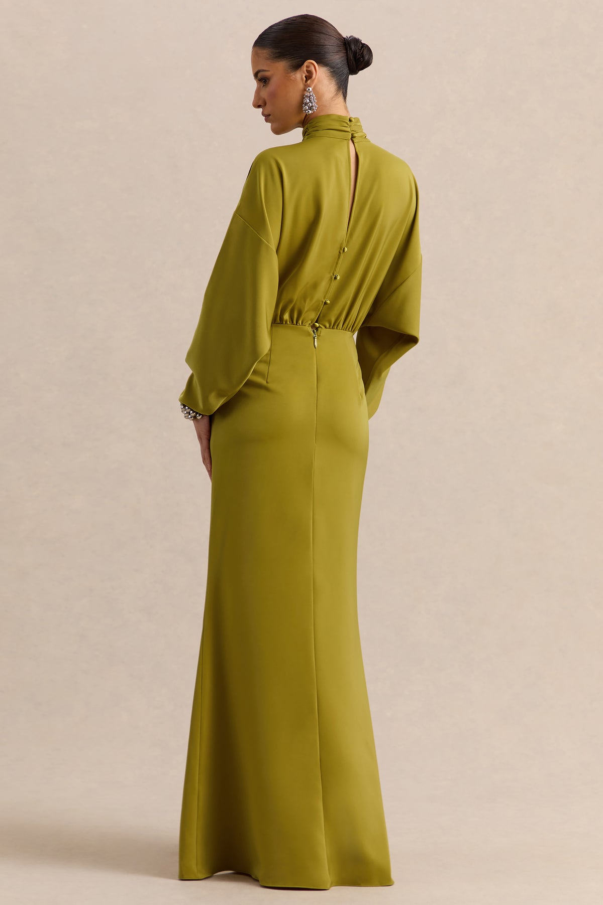 ECM_HR_CL137287031----Perla-Olive-High-Neck-Maxi-Dress-With-Gathered-Detailing-2.jpg