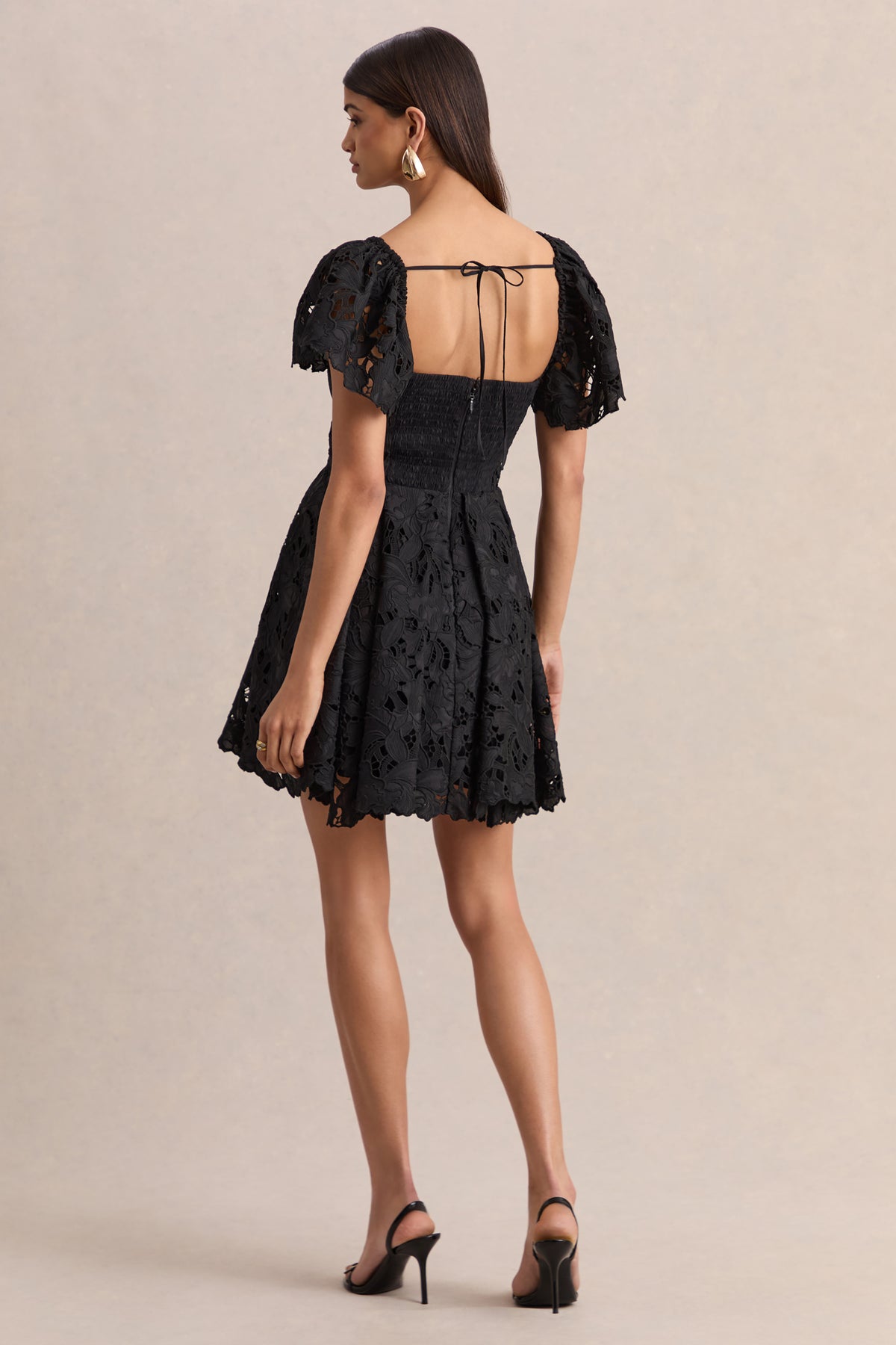 CL137389001-Vivi-_-Black-Lace-Sweetheart-Neck-Mini-Dress-(2).jpg