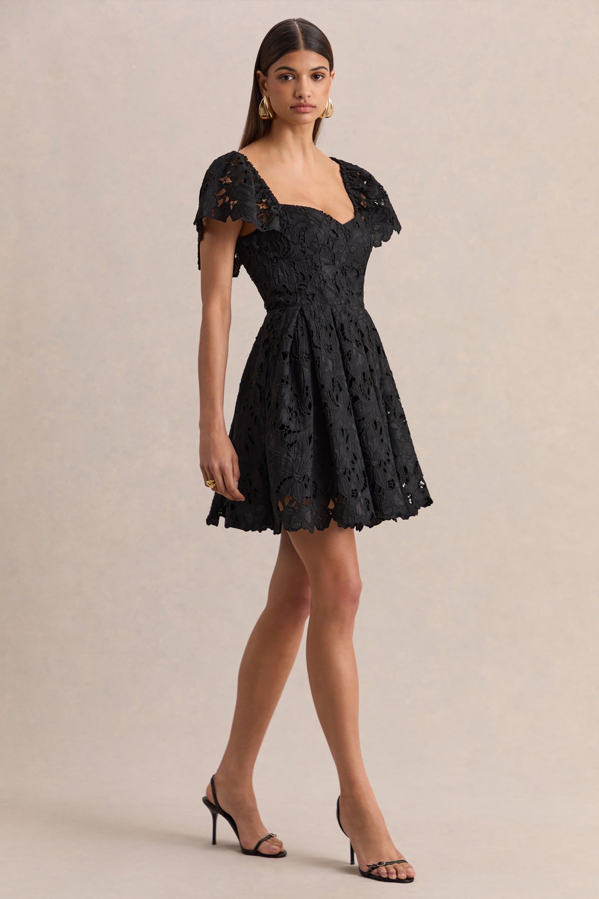 CL137389001-Vivi-_-Black-Lace-Sweetheart-Neck-Mini-Dress.jpg