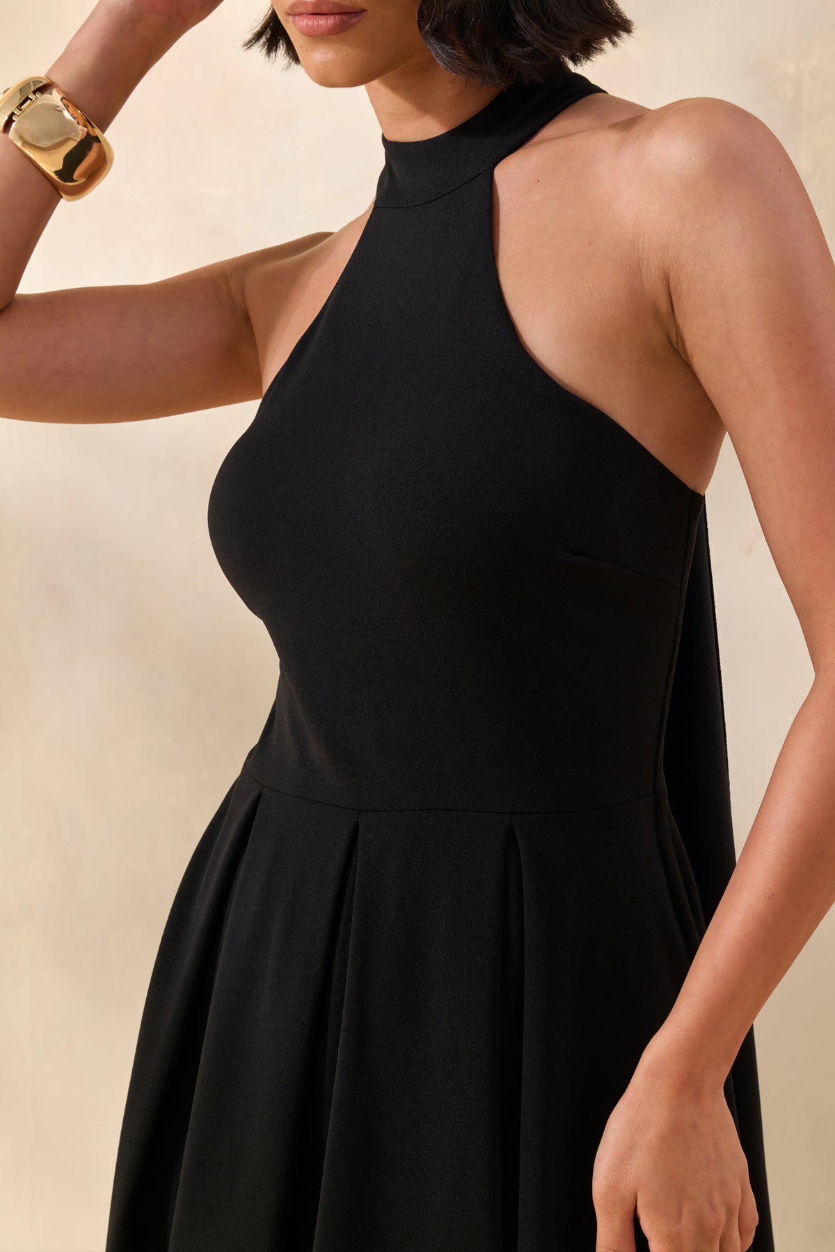 ECM_HR_CL137481001---Rhode-_-Black-Halter-Neck-Midi-Dress_03.jpg