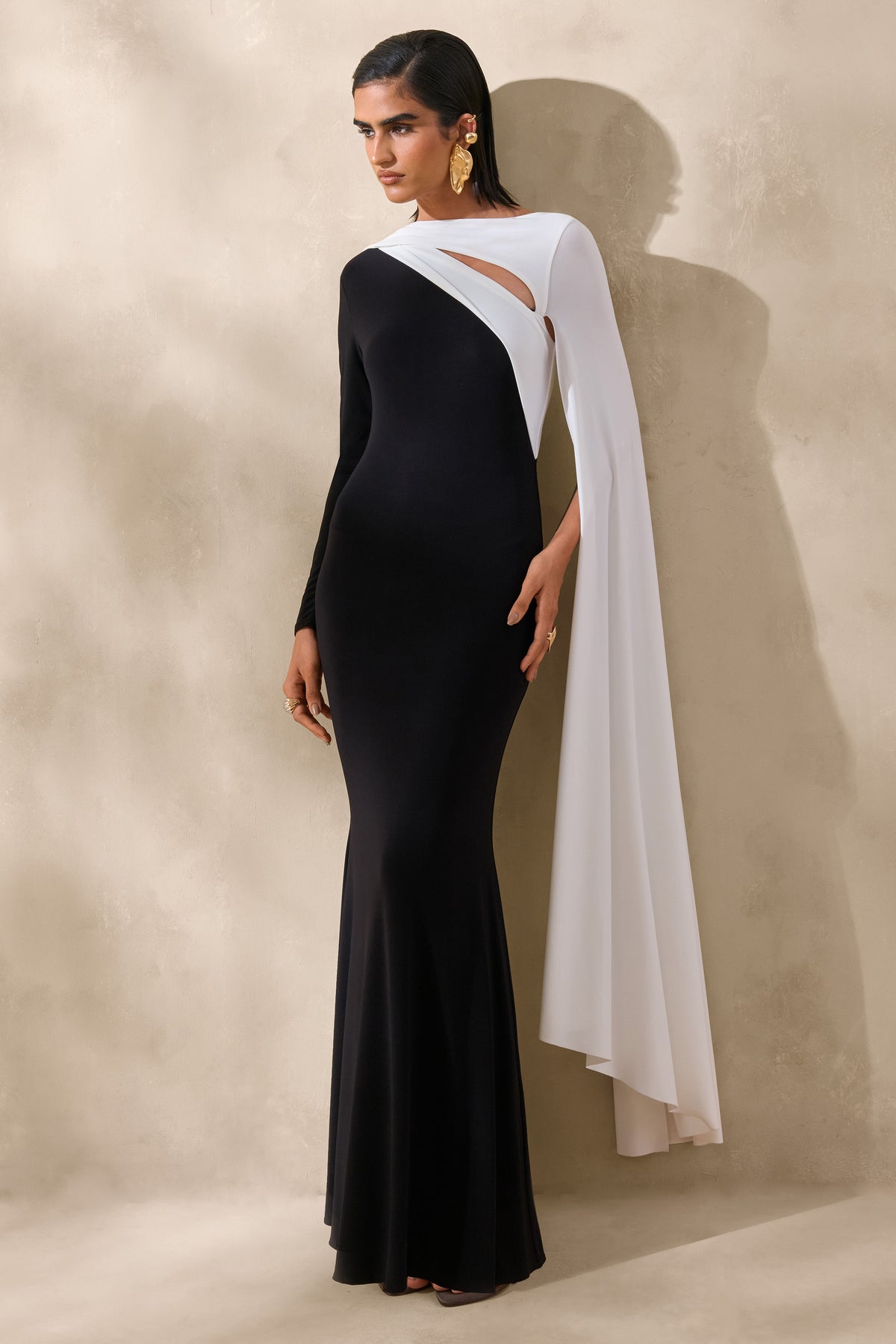 ECM_HR_CL137551002 - Dabria _ Black And White Asymmetric-Neck Maxi Dress With Cape-Sleeve 2.jpg