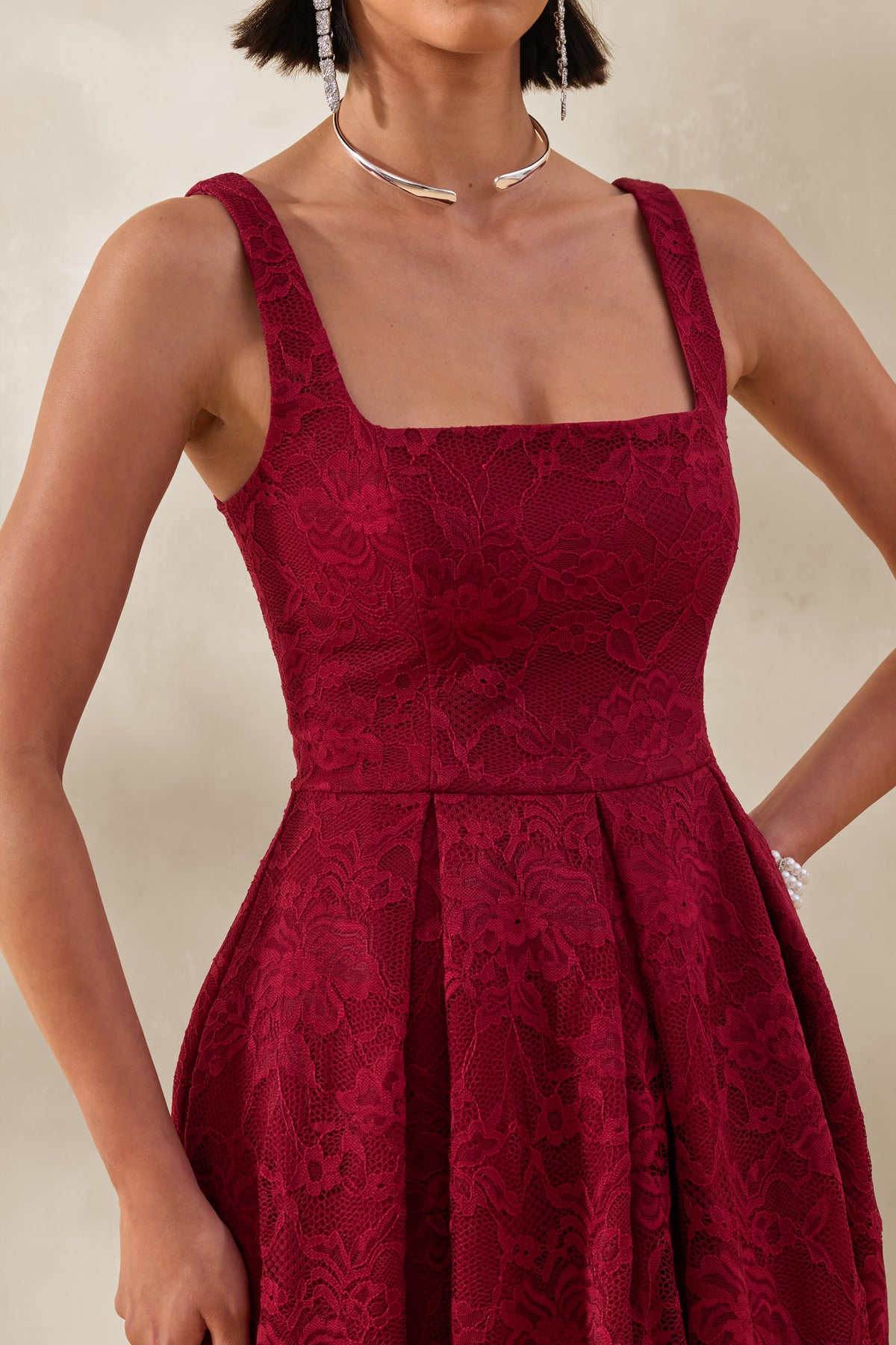 ECM_HR_CL137603102---Ashmara-_-Burgundy-Lace-Square-Neck-Midi-Dress-4.jpg