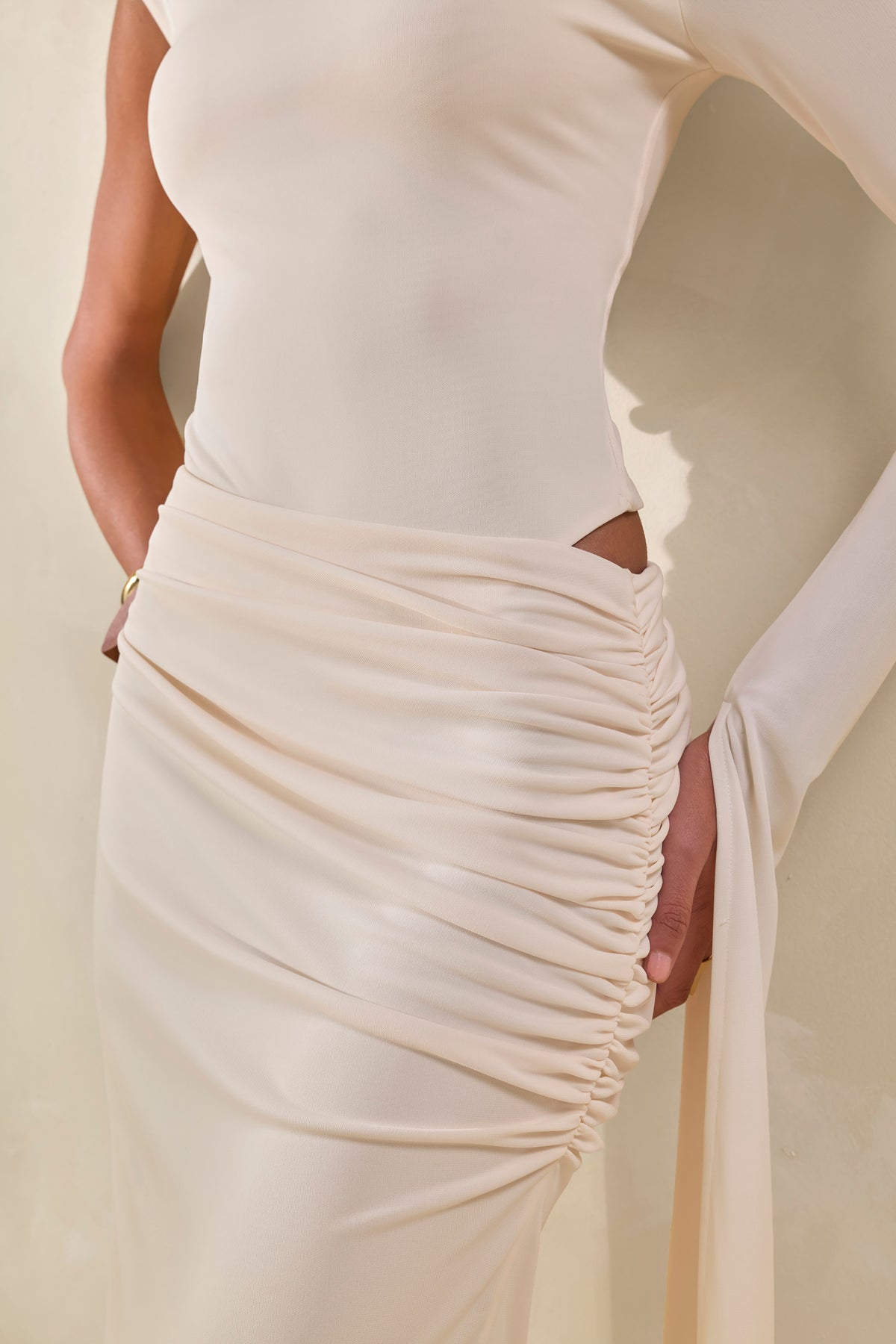 CL137950111---Adessa-_-Cream-Asymmetric-Waist-Ruched-Maxi-Skirt-+-CL137946111---Ellora-_-Cream-High-Neck-One-Sleeve-Bodysuit10.jpg