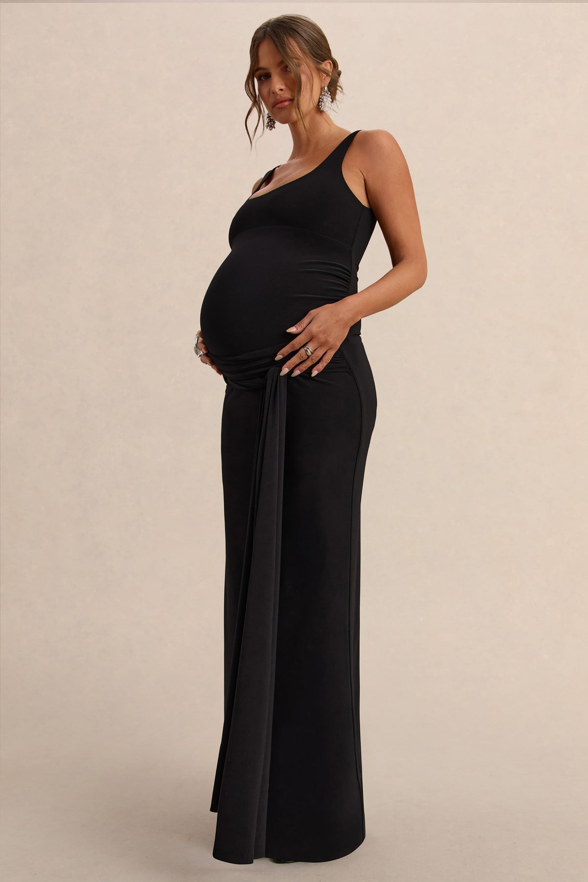 ECM_HR_CL138112001----Felise---Black-Scoop-Neck-Maternity-Maxi-Dress-With-Gathered-Detailing-1.jpg