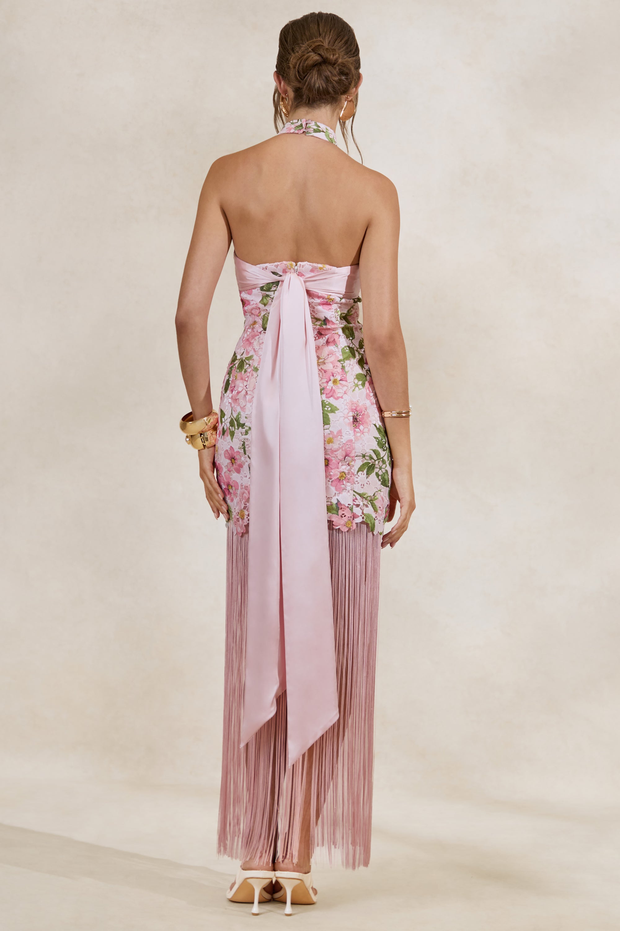 ECM_HR_CL138255084---Lerisa-_-Pink-Floral-Print-Lace-Halter-Neck-Fringed-Maxi-Dress5.jpg