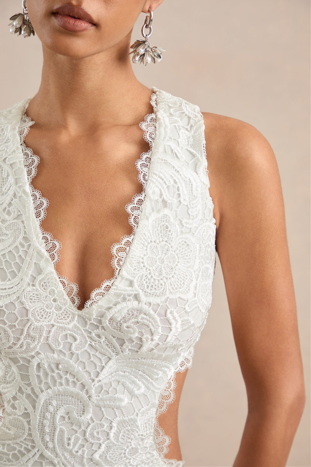 CL13838311006_ECM_HR_CL138383110_-_Mayelle___White_Lace_Plunge_Maxi_Dress_With_Body_Cut_Out3