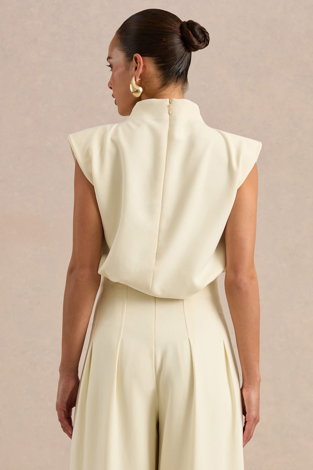 CL138706111 - Ysolde Cream High-Neck Crop Top10.jpg