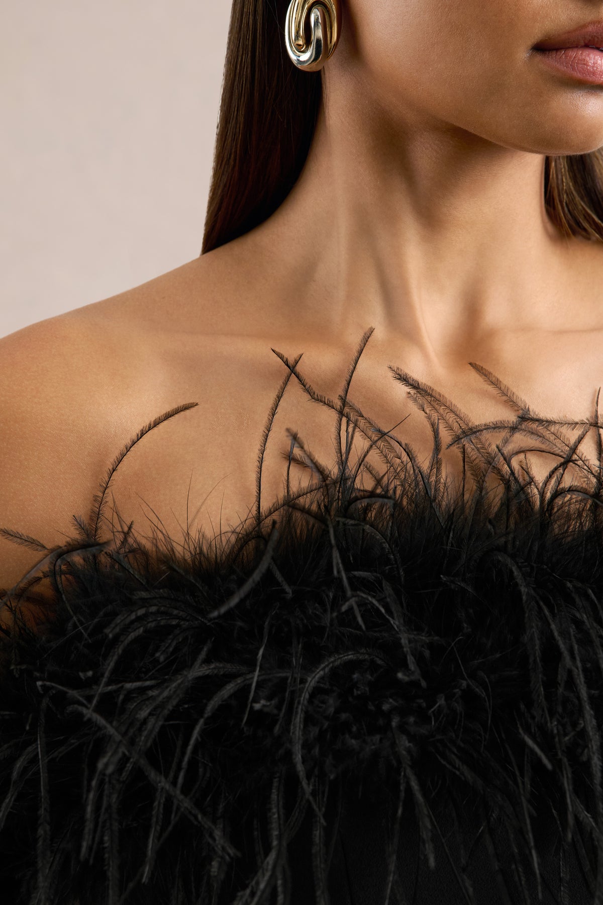 ECM_HR_CL138891001 - Halonna _ Black Off-the-Shoulder Wide-Leg Jumpsuit with Feather Trim4.jpg