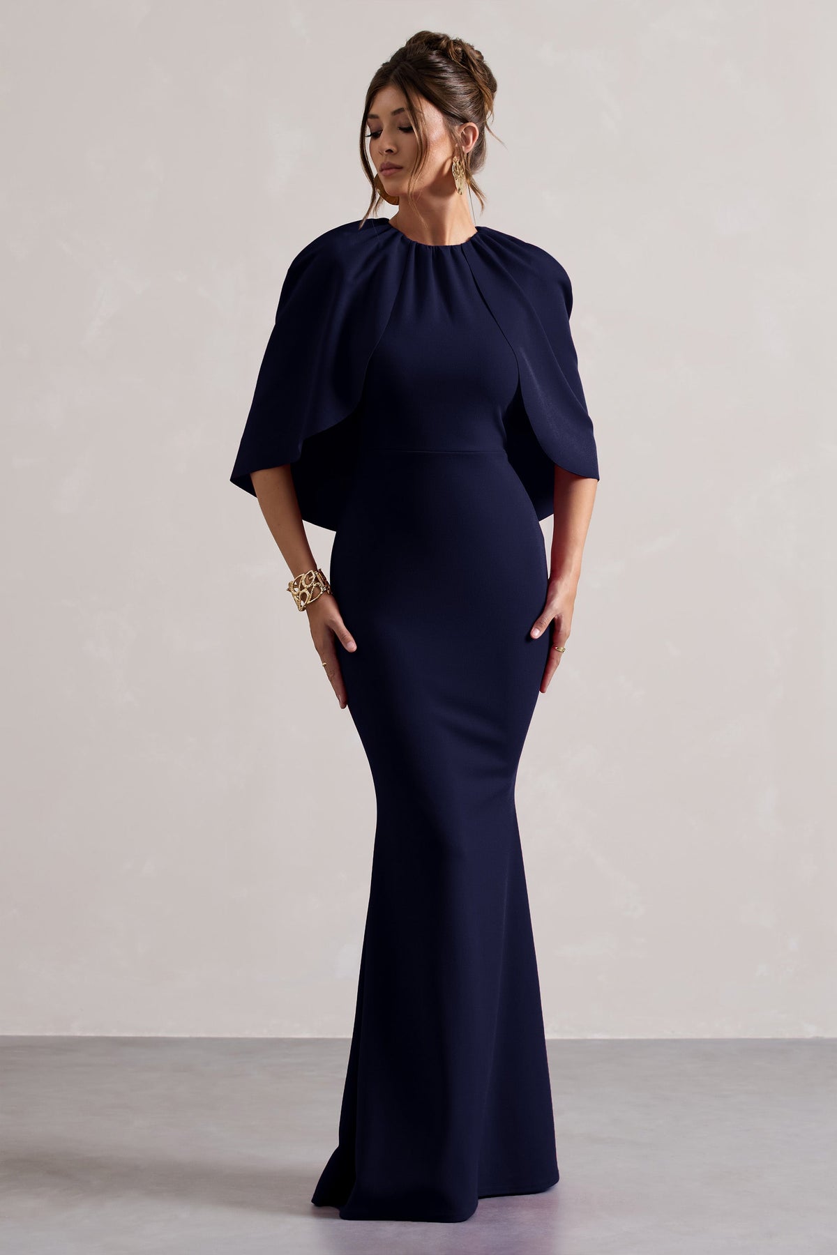 Kianne | Robe longue bleu marine drapée à manches courtes