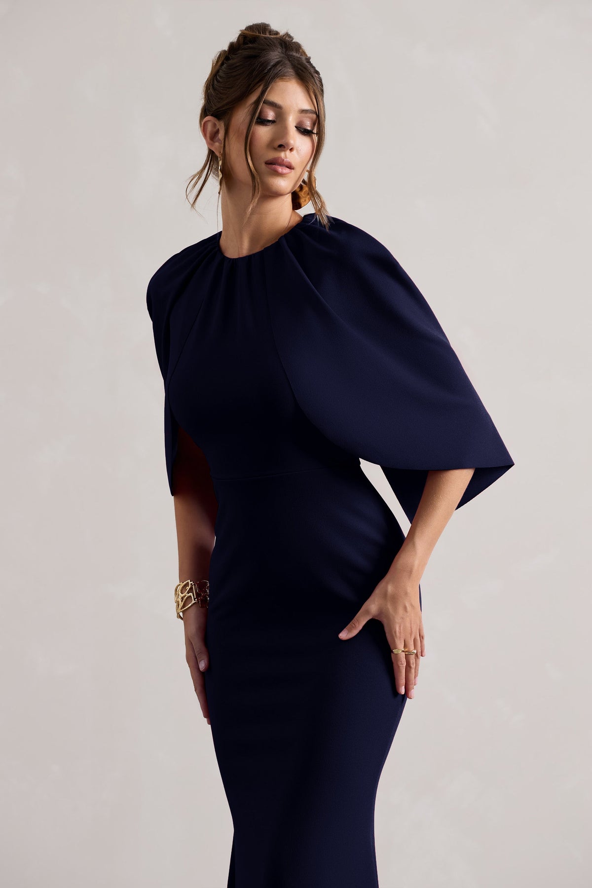 Kianne | Robe longue bleu marine drapée à manches courtes