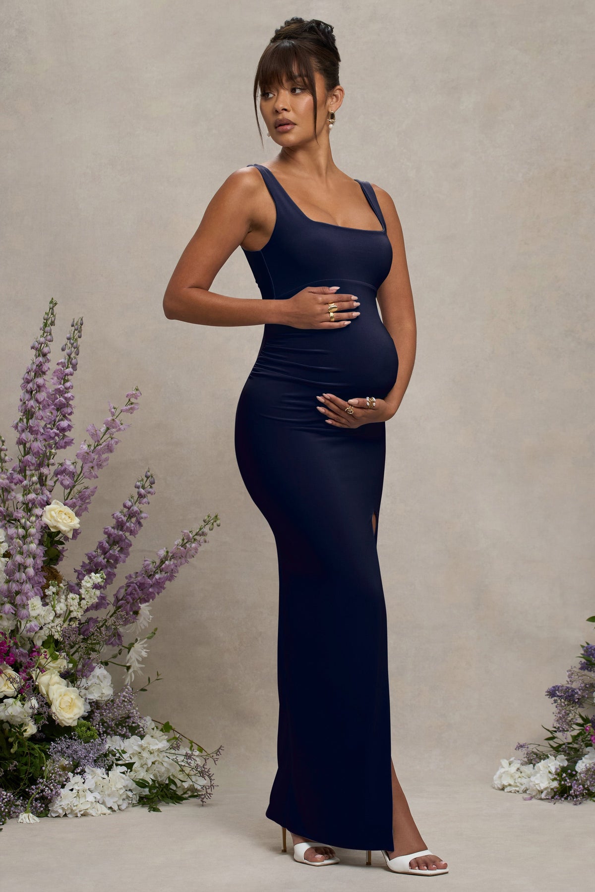 Avril | Robe longue de grossesse bleu marine à encolure carrée et fente