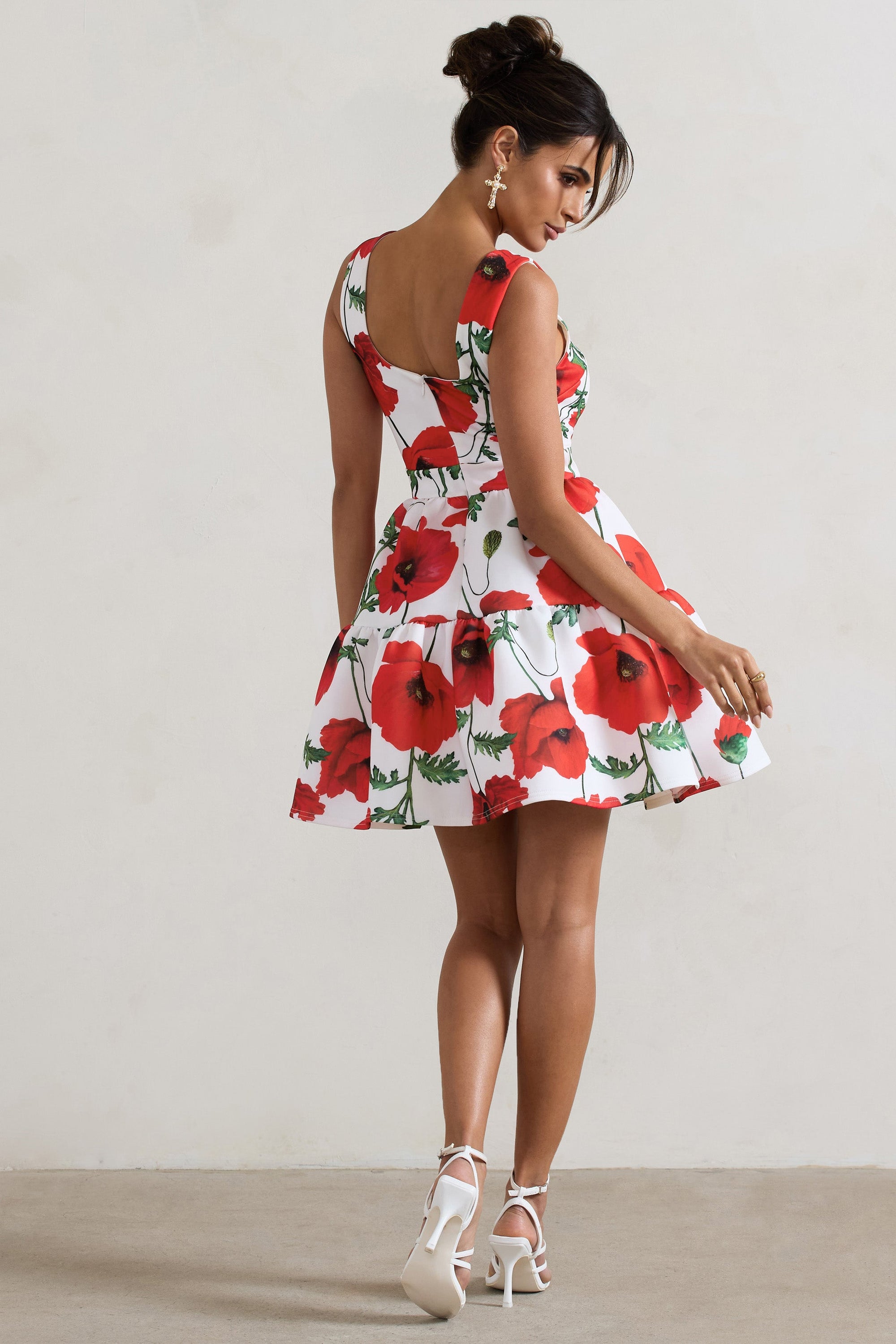 Alia | Mini-robe à imprimé coquelicot décolleté arrondi avec ourlet à volants volumineux