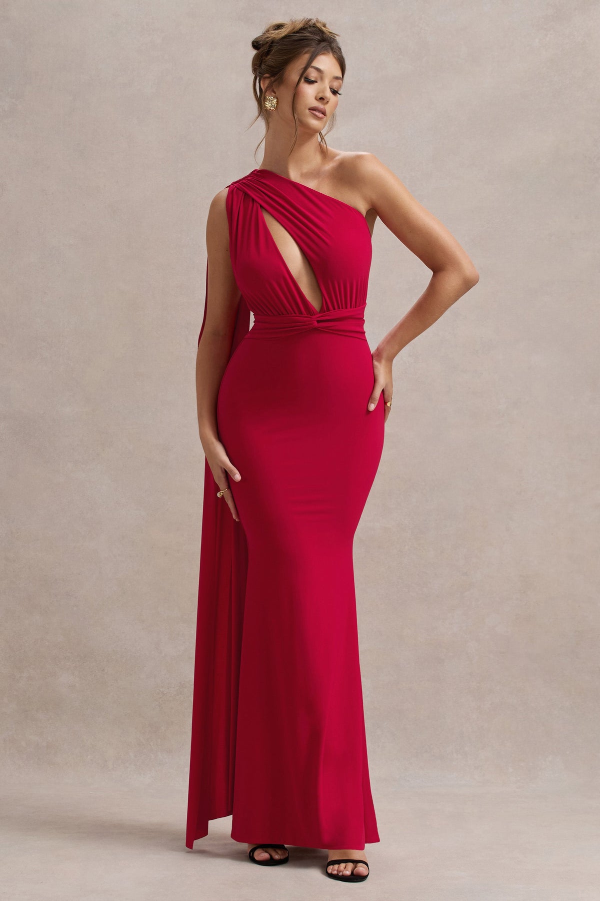 Elaina | Robe longue rouge asymétrique avec nœud et ceinture