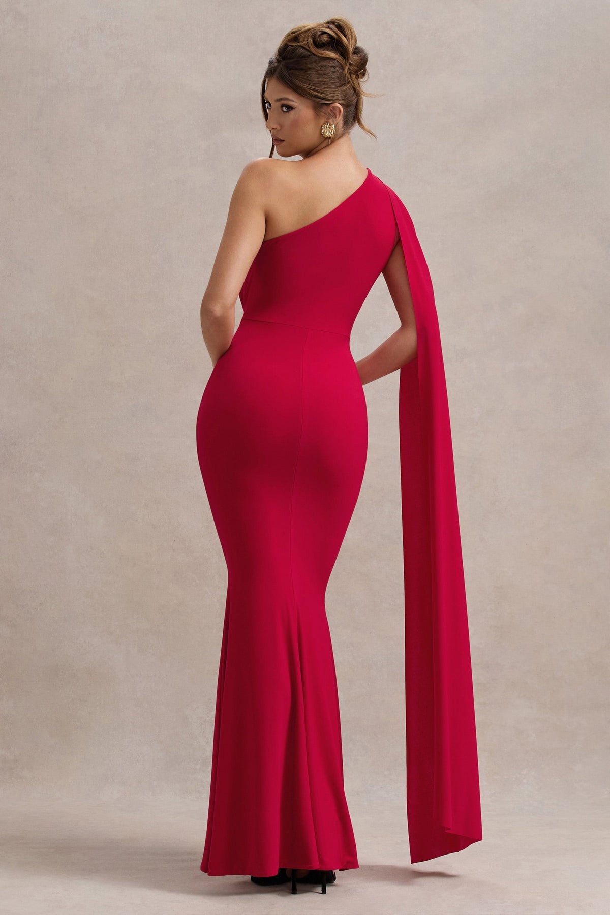 Elaina | Robe longue rouge asymétrique avec nœud et ceinture