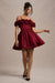 Poppy Dream | Mini-robe patineuse en satin couleur baie à imprimé floral
