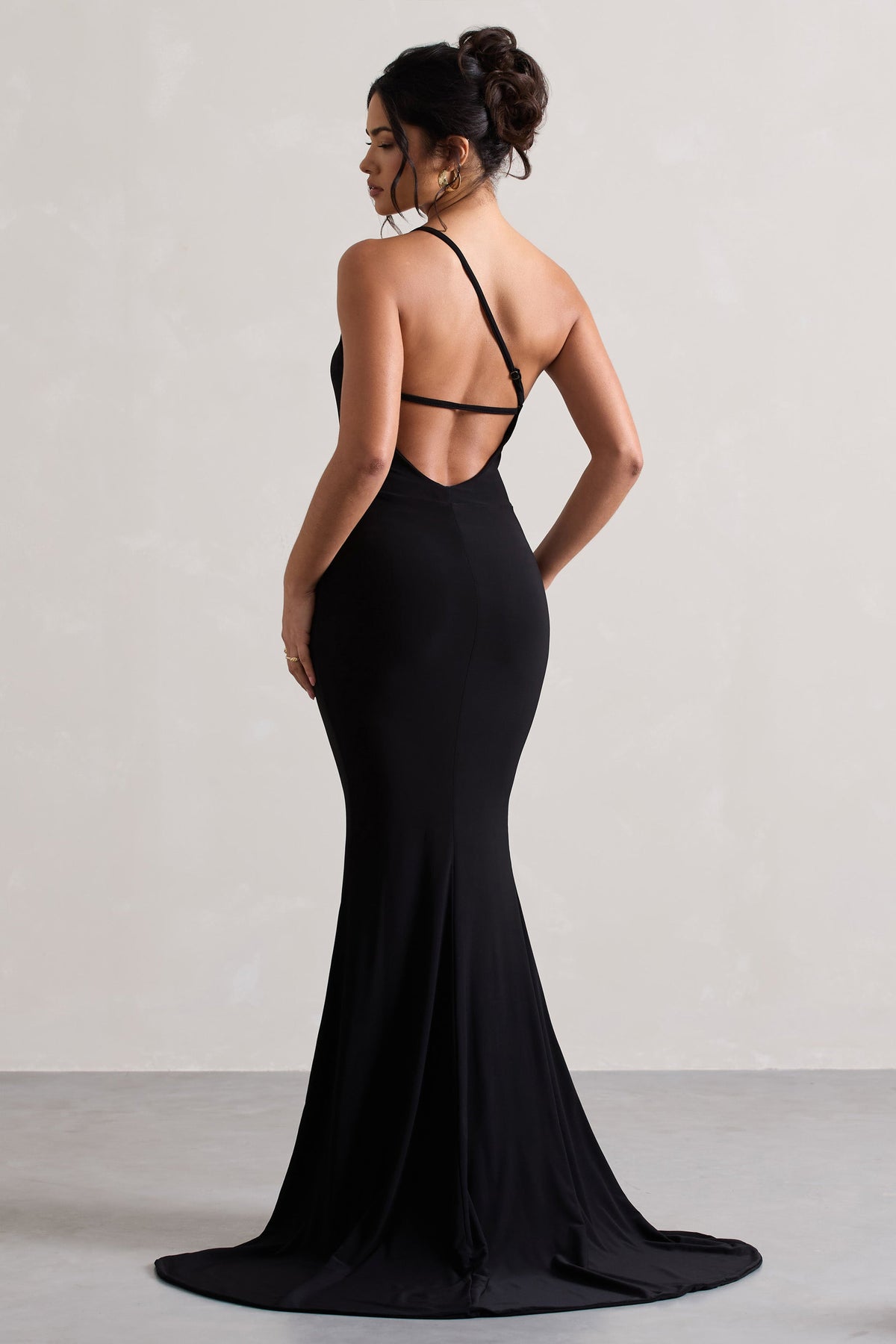 Belle | Robe longue noire une epaule coupe sirene