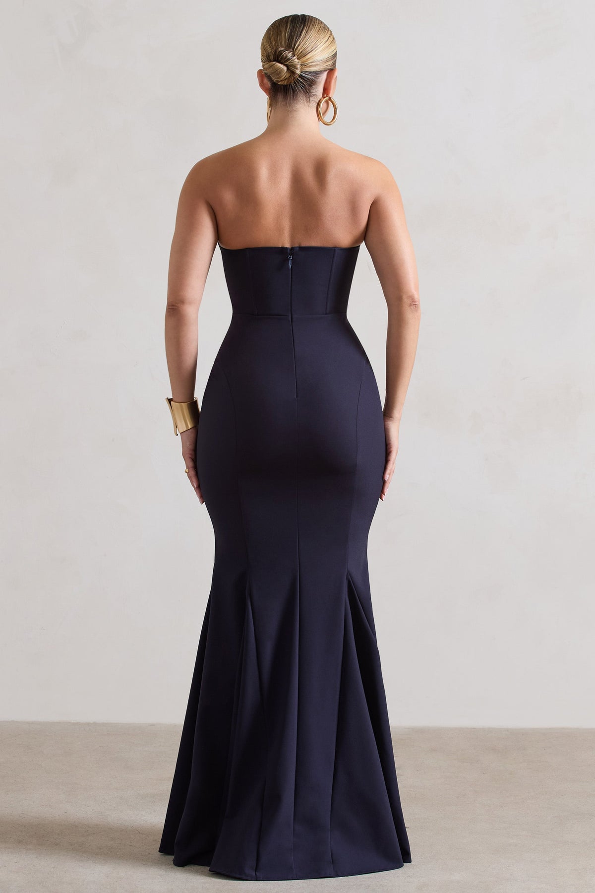 Idyllic | Robe longue bleu marine sans bretelles à corset et queue de poisson