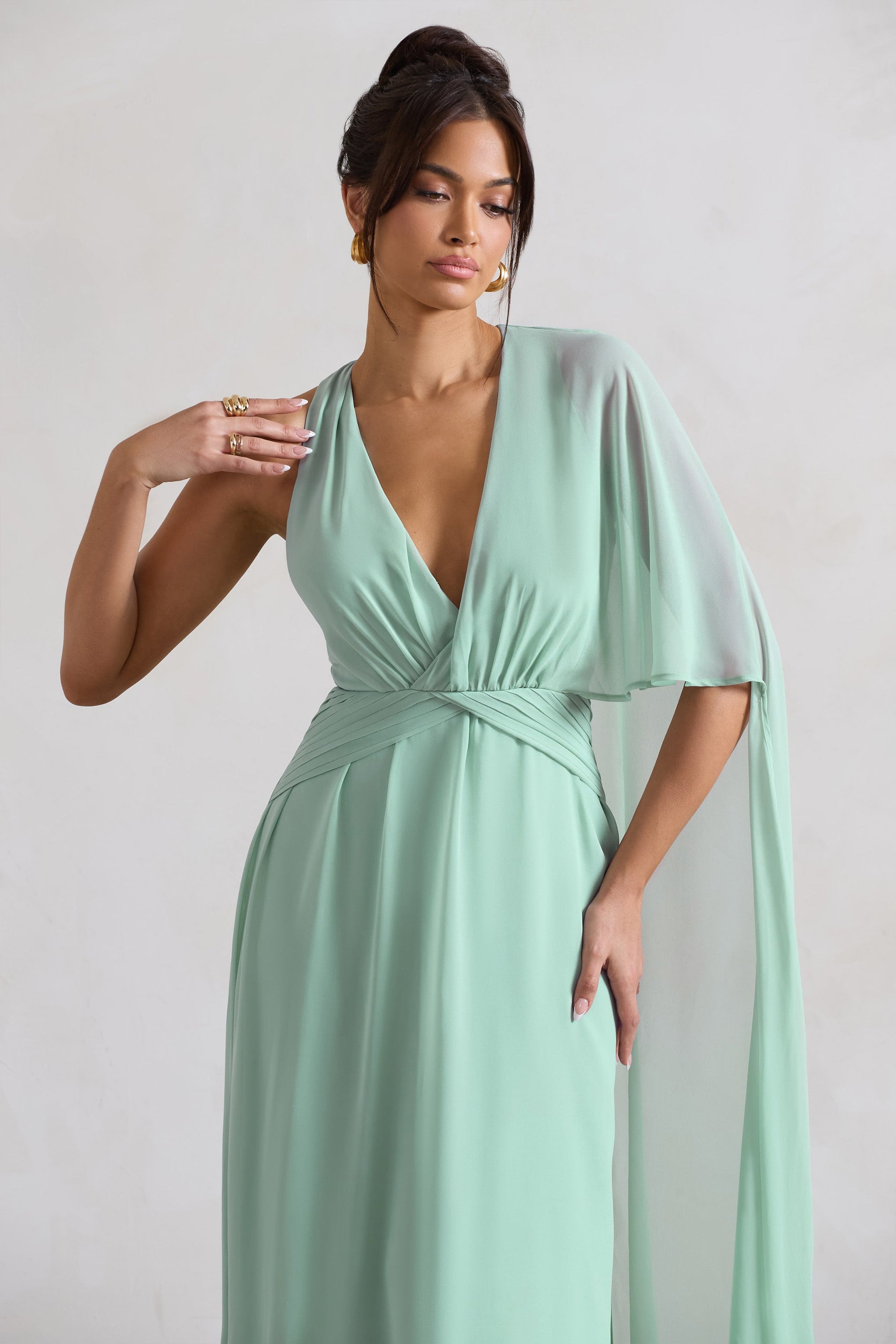 WB_CL129989068-FairytaleSagePlunge-NeckChiffonMaxiDressWithCapeSleeve9