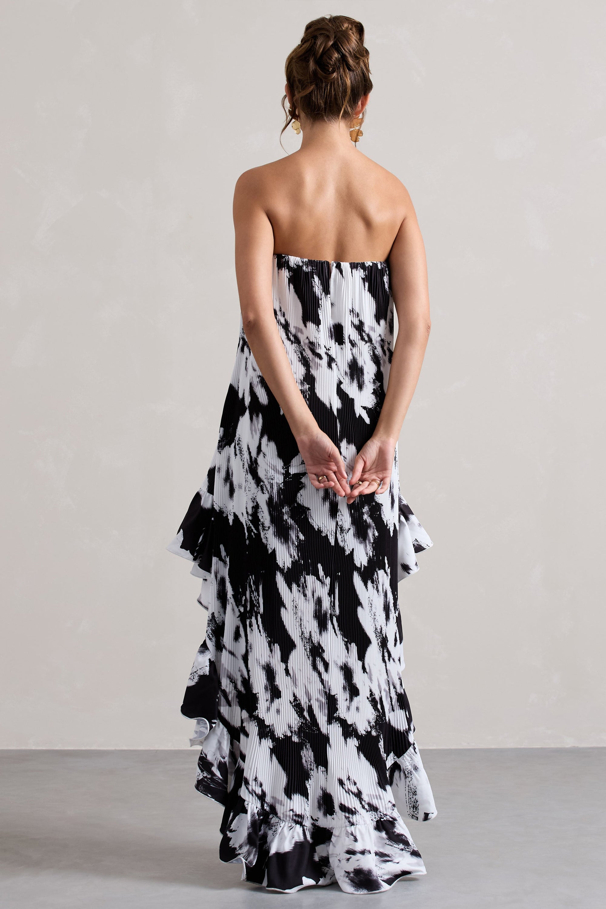 Whistler | Robe longue chiffon monochrome floral décolleté bandeau et froncée