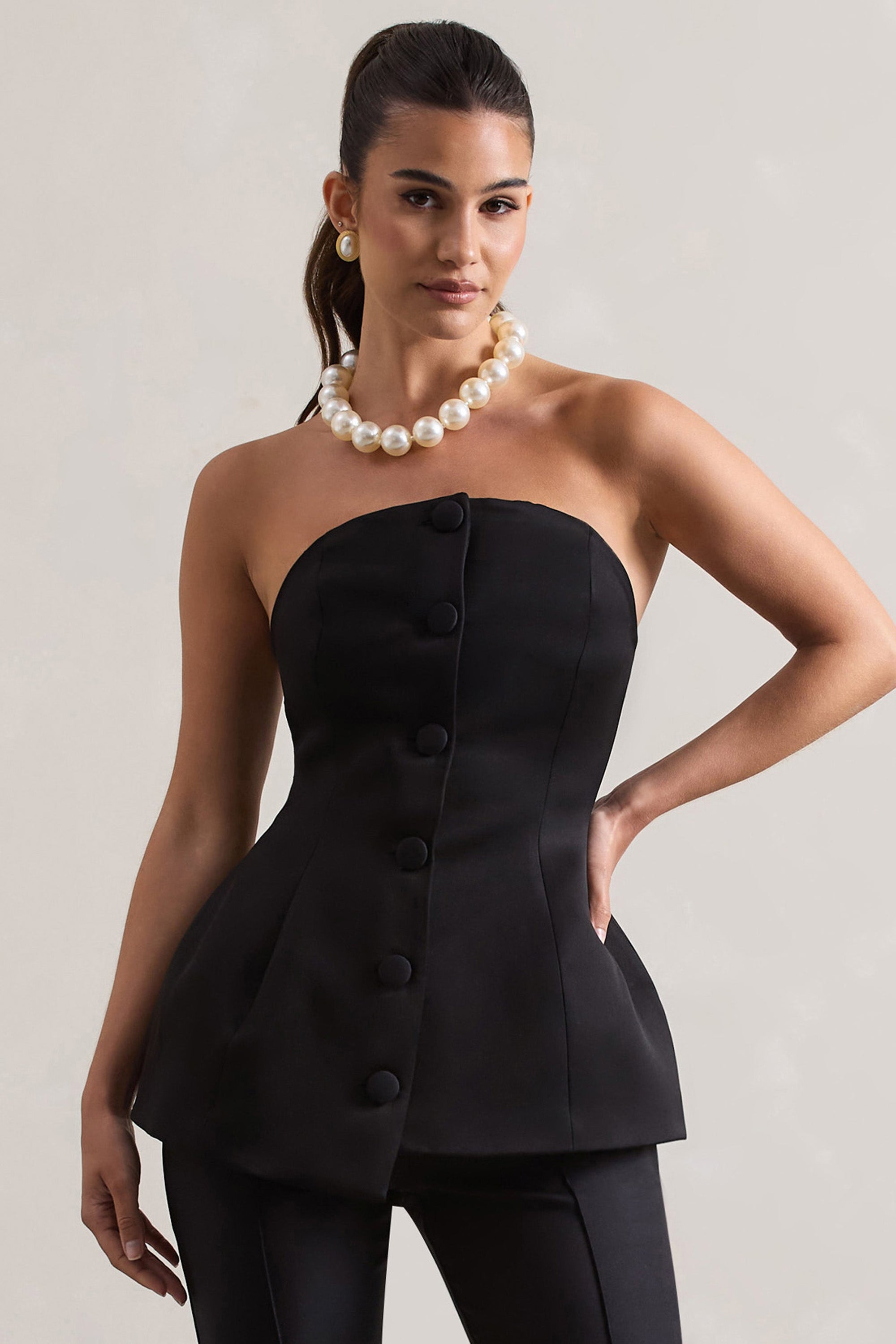 Century | Corset en satin noir sans bretelles et bouton de fermeture
