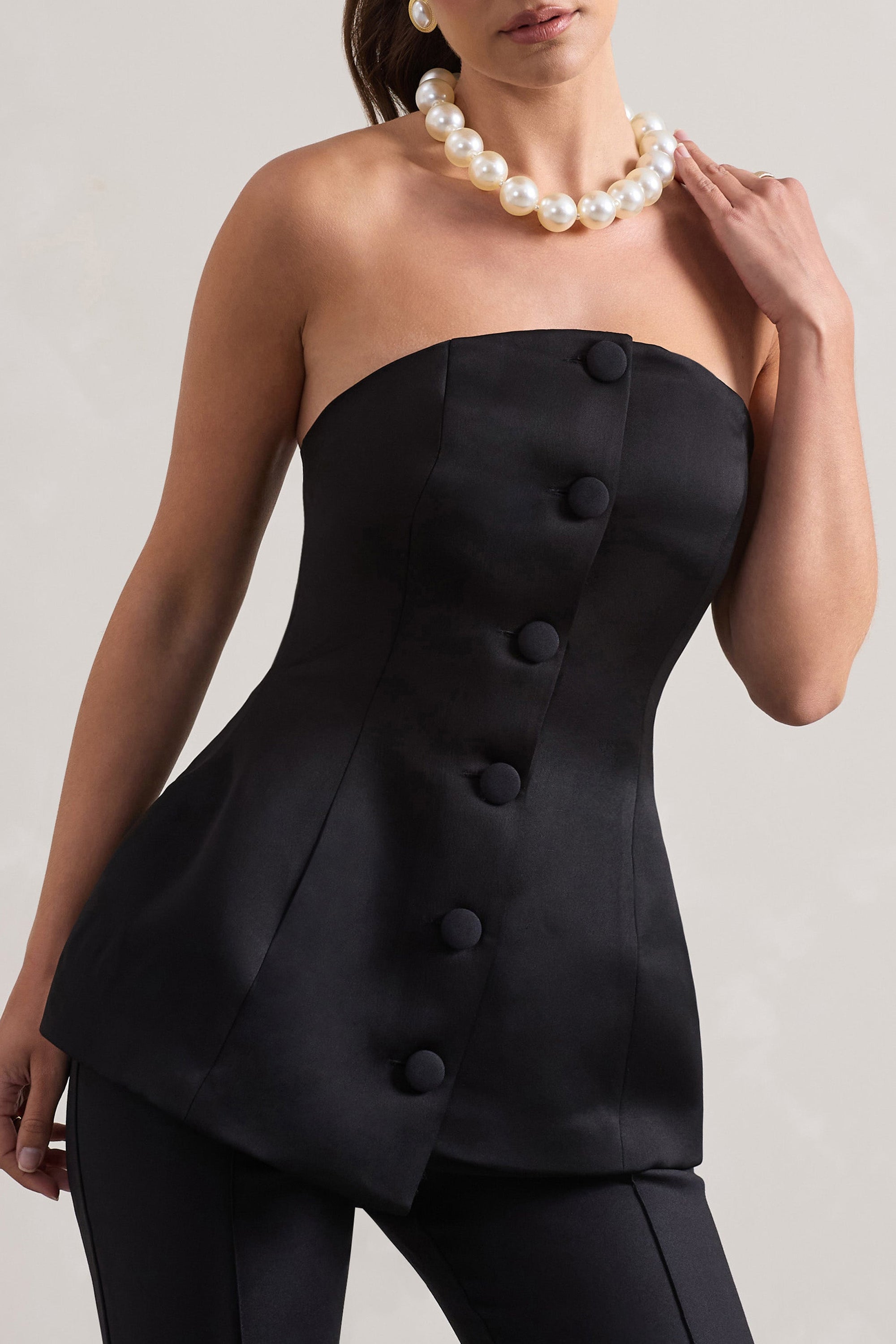 Century | Corset en satin noir sans bretelles et bouton de fermeture