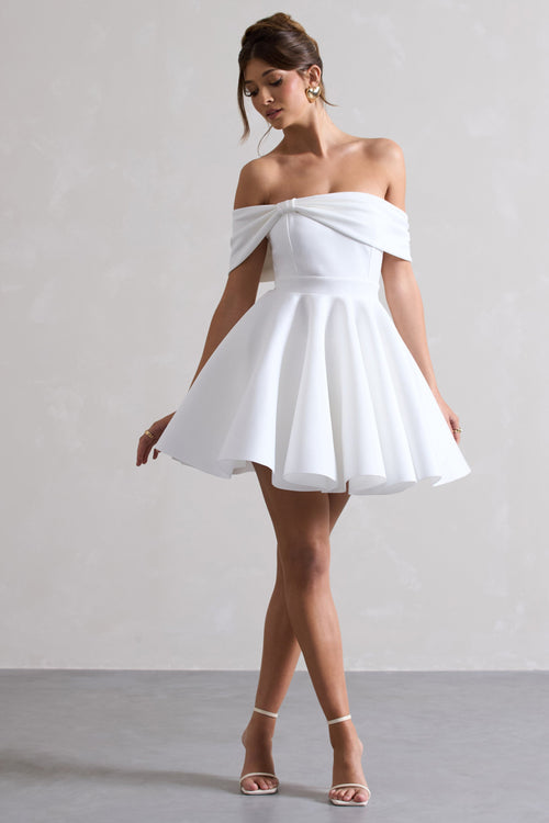 Snowfall | Mini-robe blanche à encolure bardot et noeud