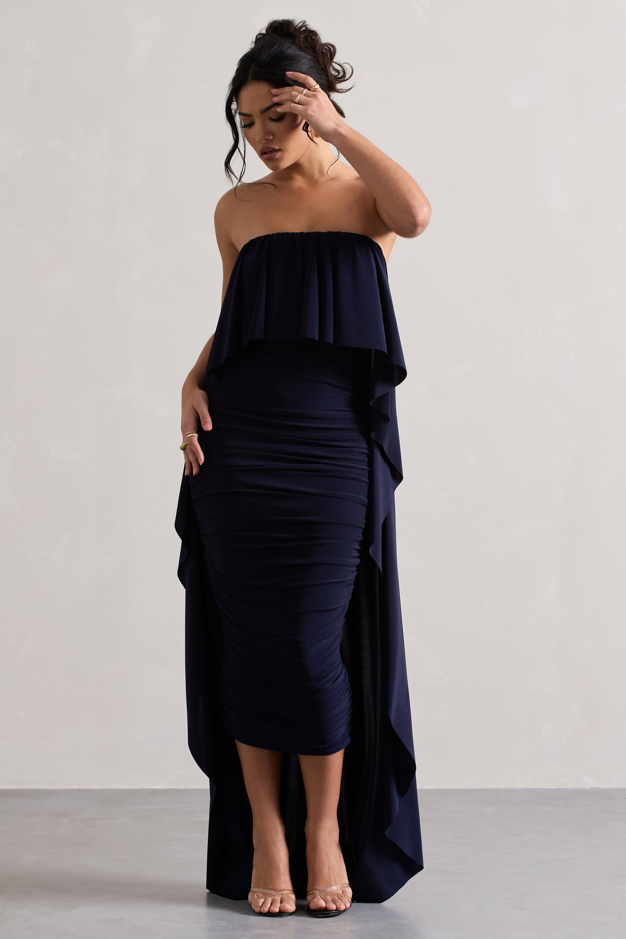 Upon A Time | Robe mi-longue bleu marine à encolure bandeau et cape