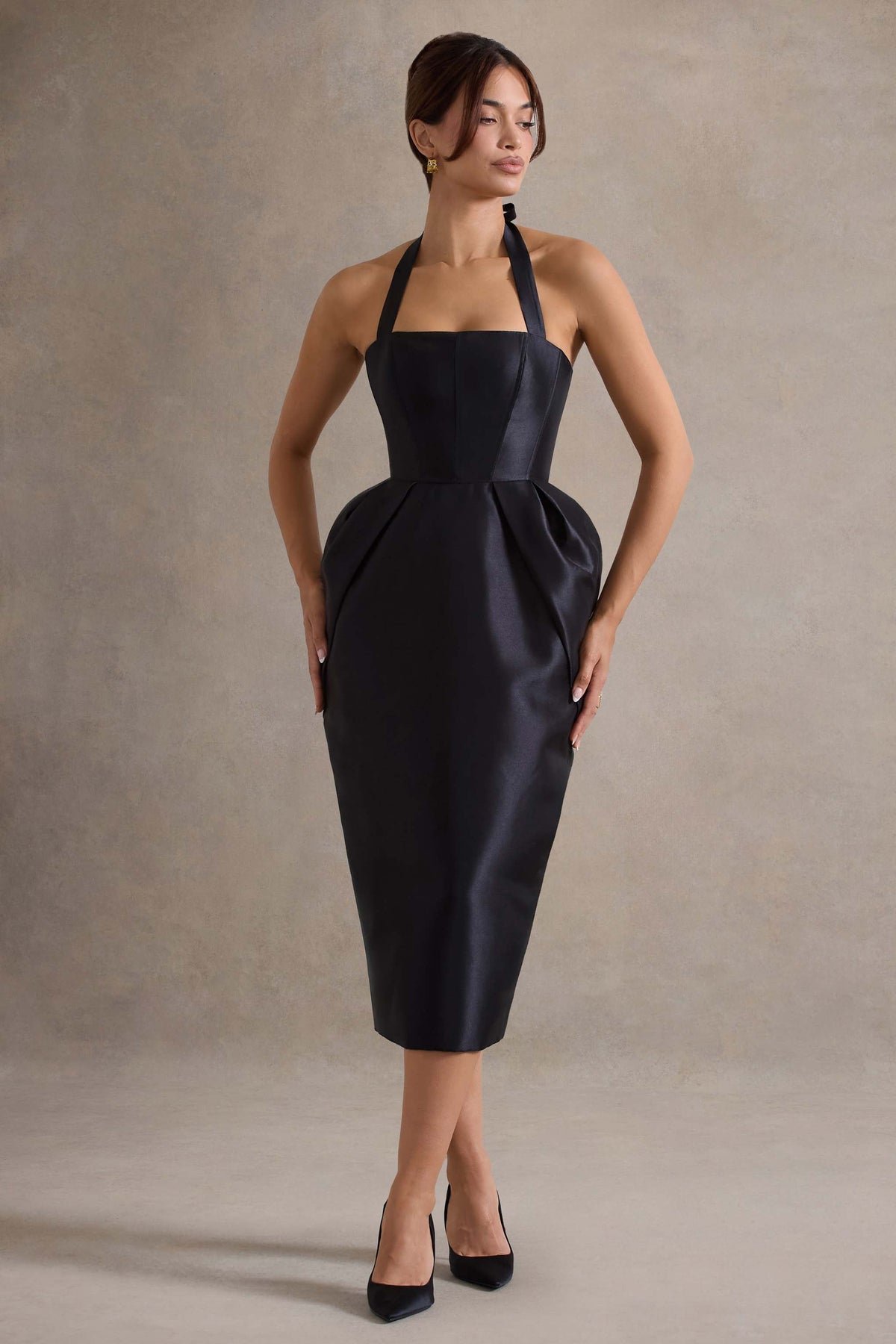 Cosetta | Robe Mi-Longue Noire à Col Halter avec Jupe Tulipe