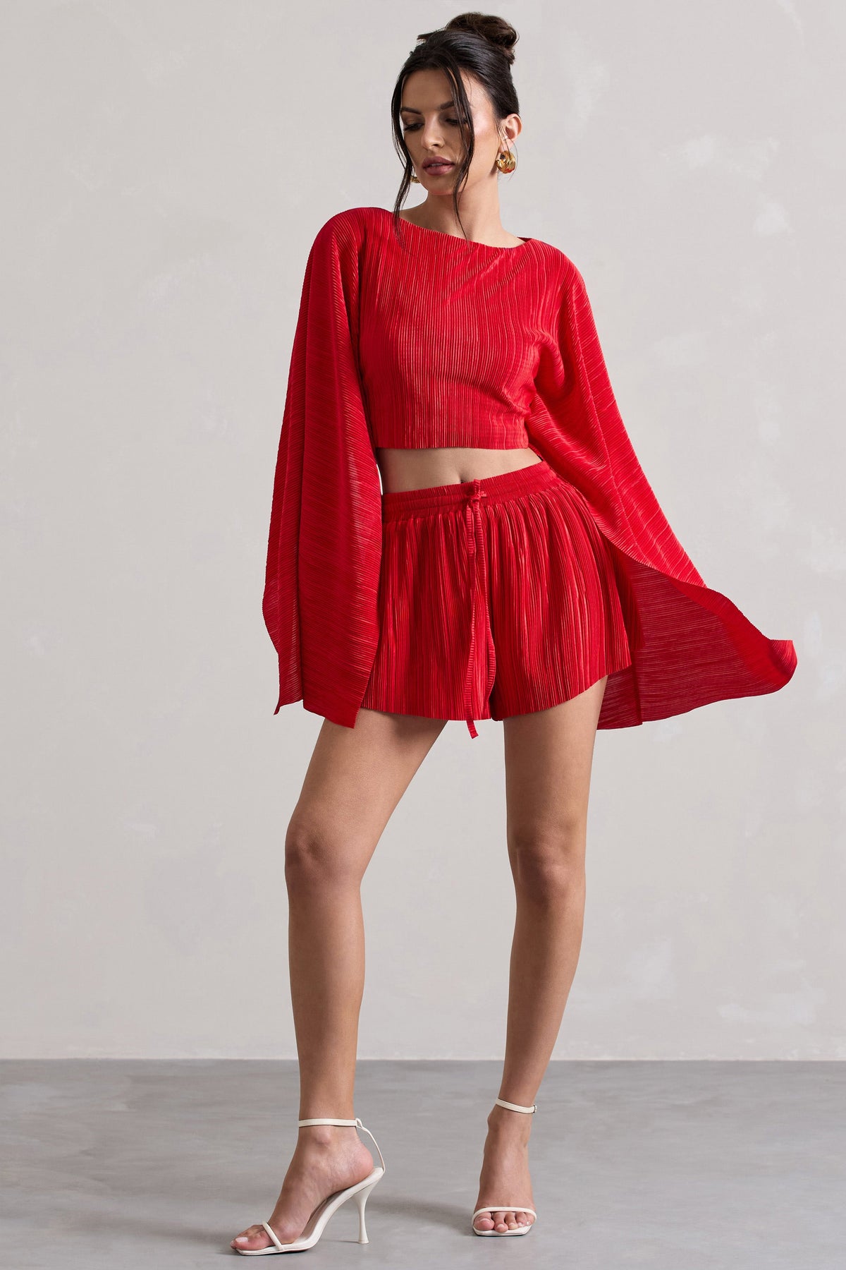 Aflame | Short rouge plissé à taille nouée