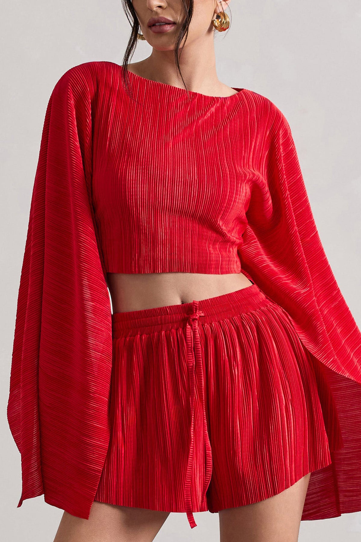 Flare | Crop top à manches cape en plissé rouge