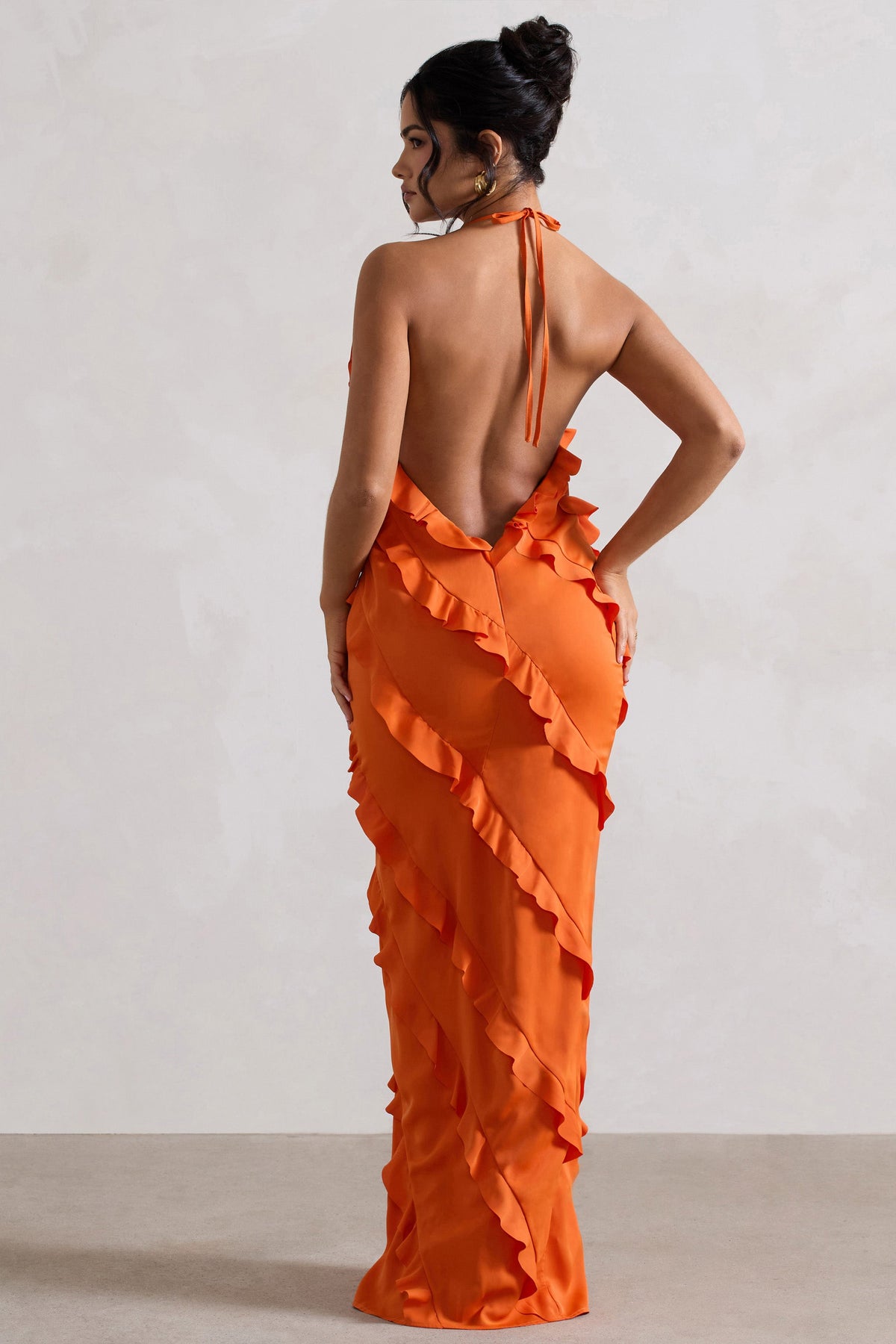 Full On | Robe longue orange à volants et décolleté en V