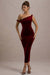 Carella | Robe mi-longue asymétrique torsadée en velours rouge cerise