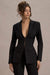 Unbeaten | Mini-robe blazer noire a epaules denudees
