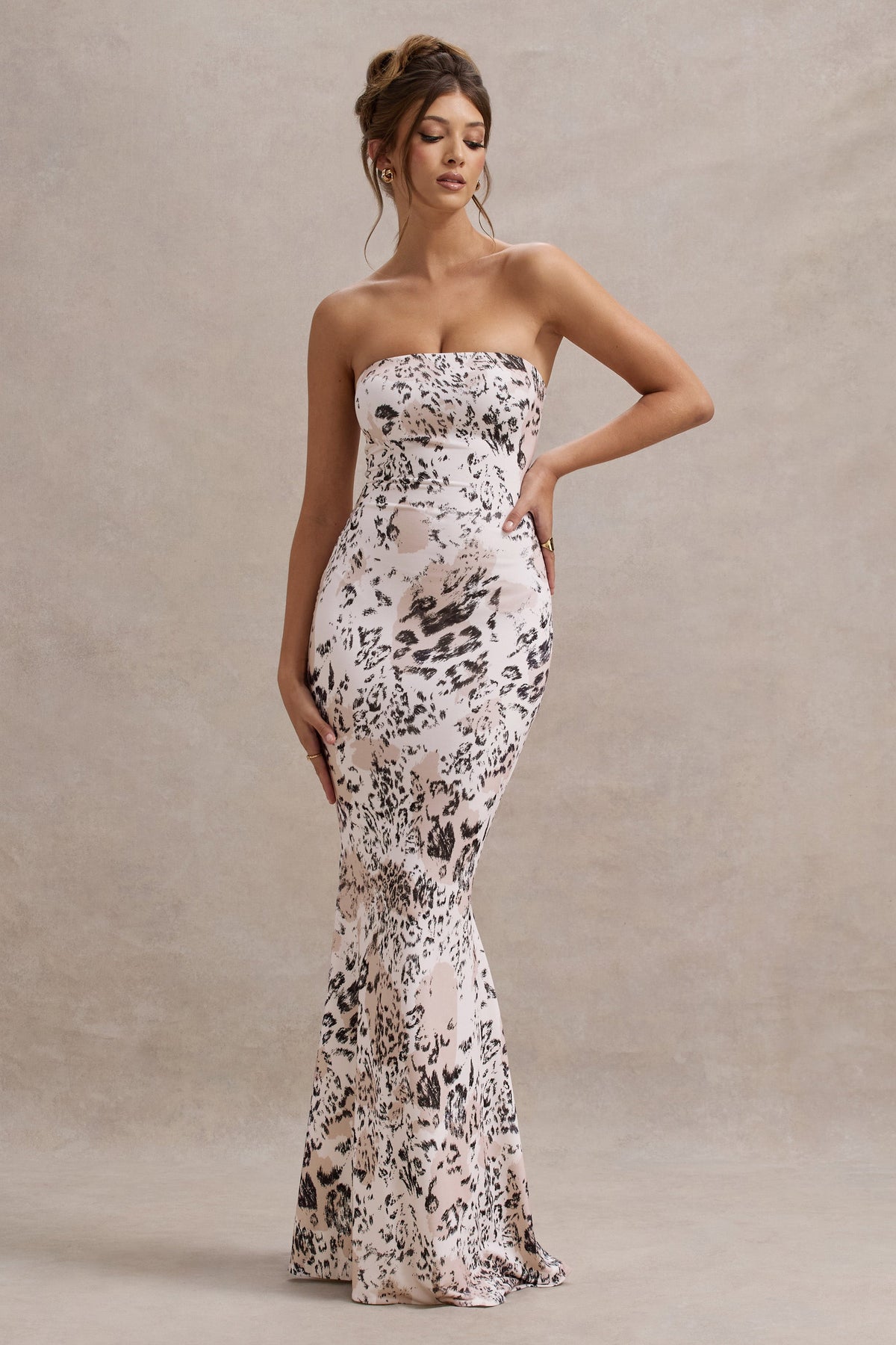 Ceremony | Robe longue imprimé leopard à encolure en bandeau et queue de poisson