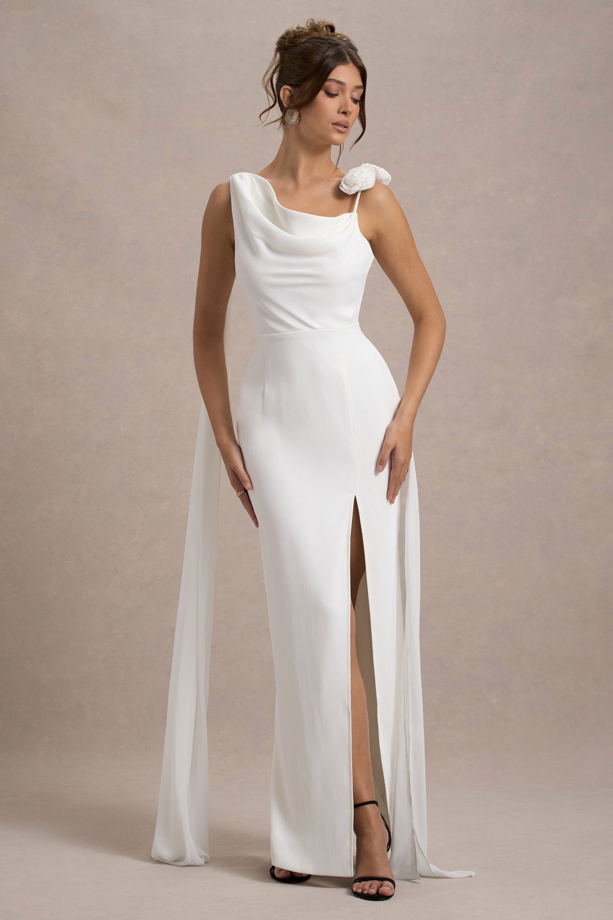 Angeline | Robe longue en mousseline blanche avec drapé divisé et corsages
