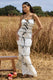 Summer Breeze | Robe longue blanche à bretelles avec volants et fronces