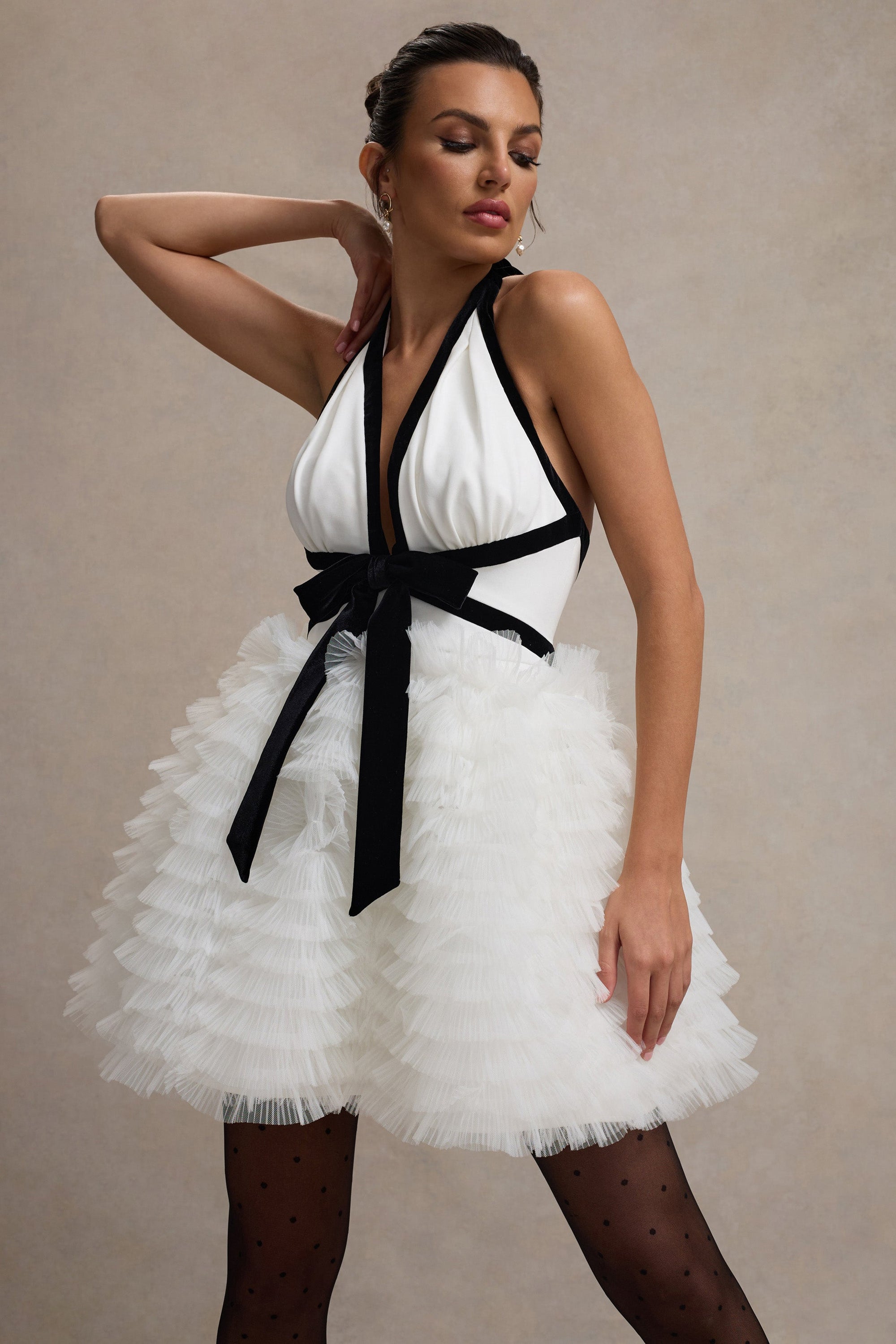 Eclair | Mini-Robe Décolletée Noir et Blanc avec Jupe en Tulle