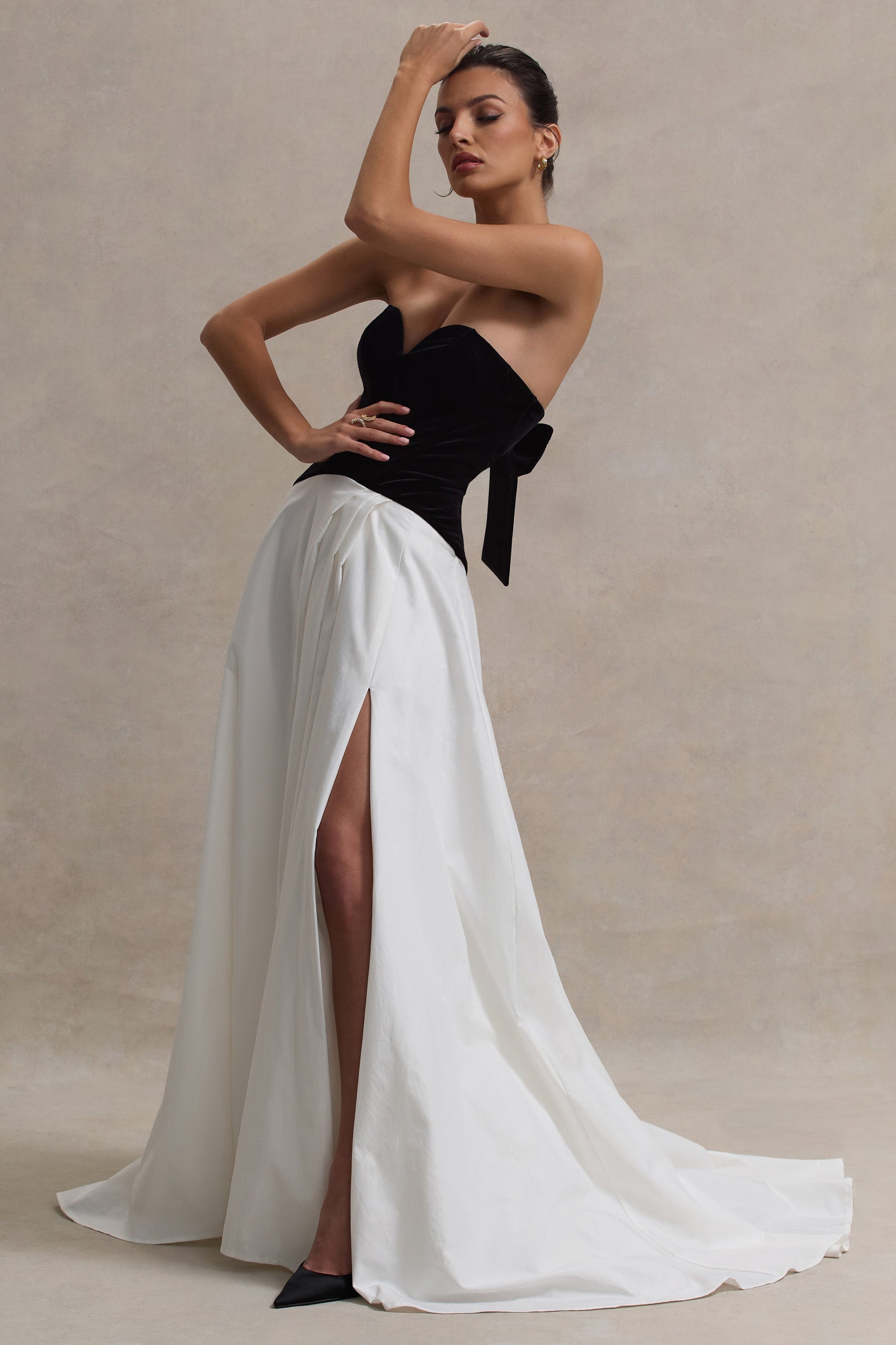 Lucienne | Robe longue Fendue Corset Cœur Noir & Crème