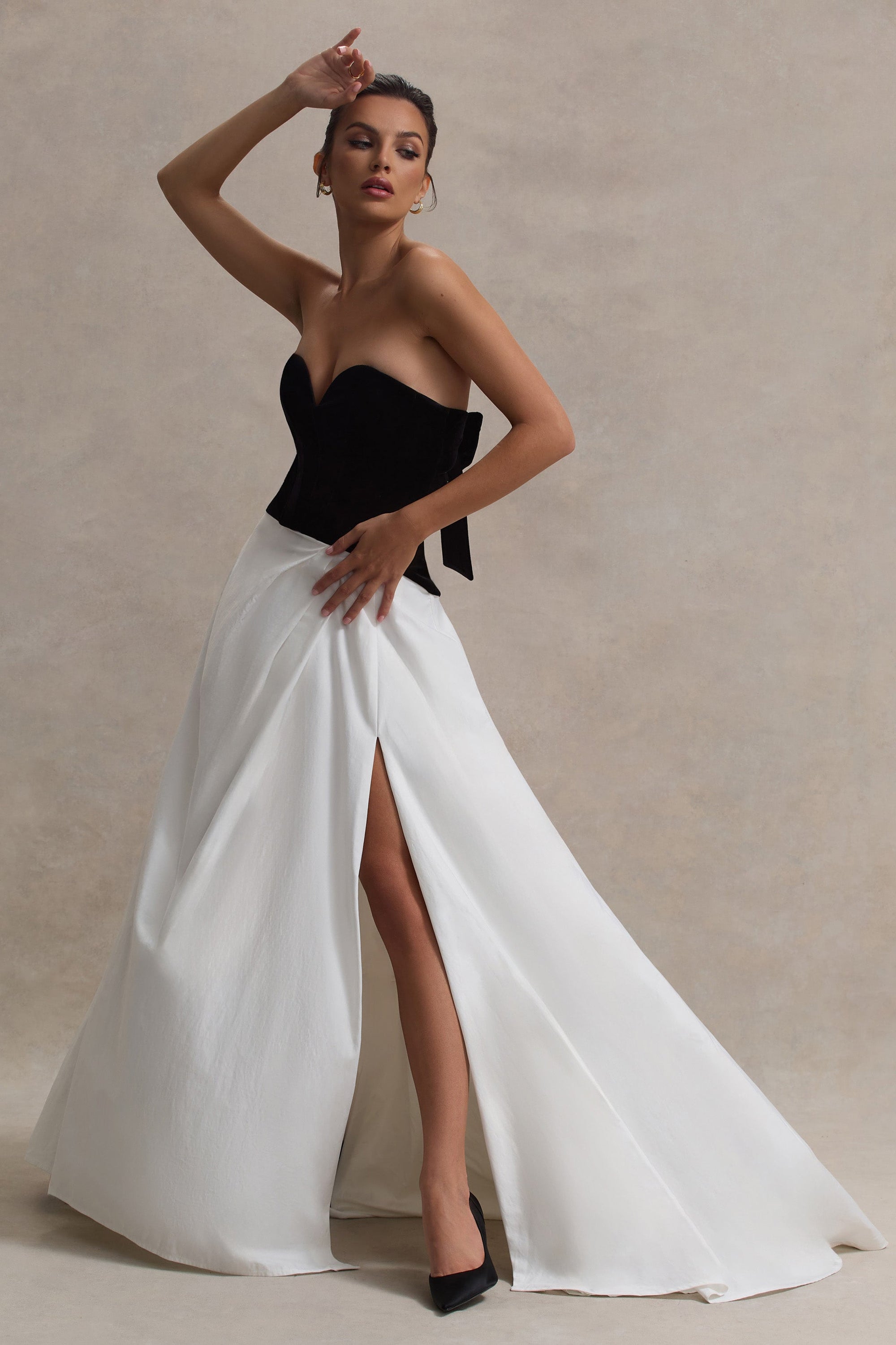 Lucienne | Robe longue Fendue Corset Cœur Noir & Crème