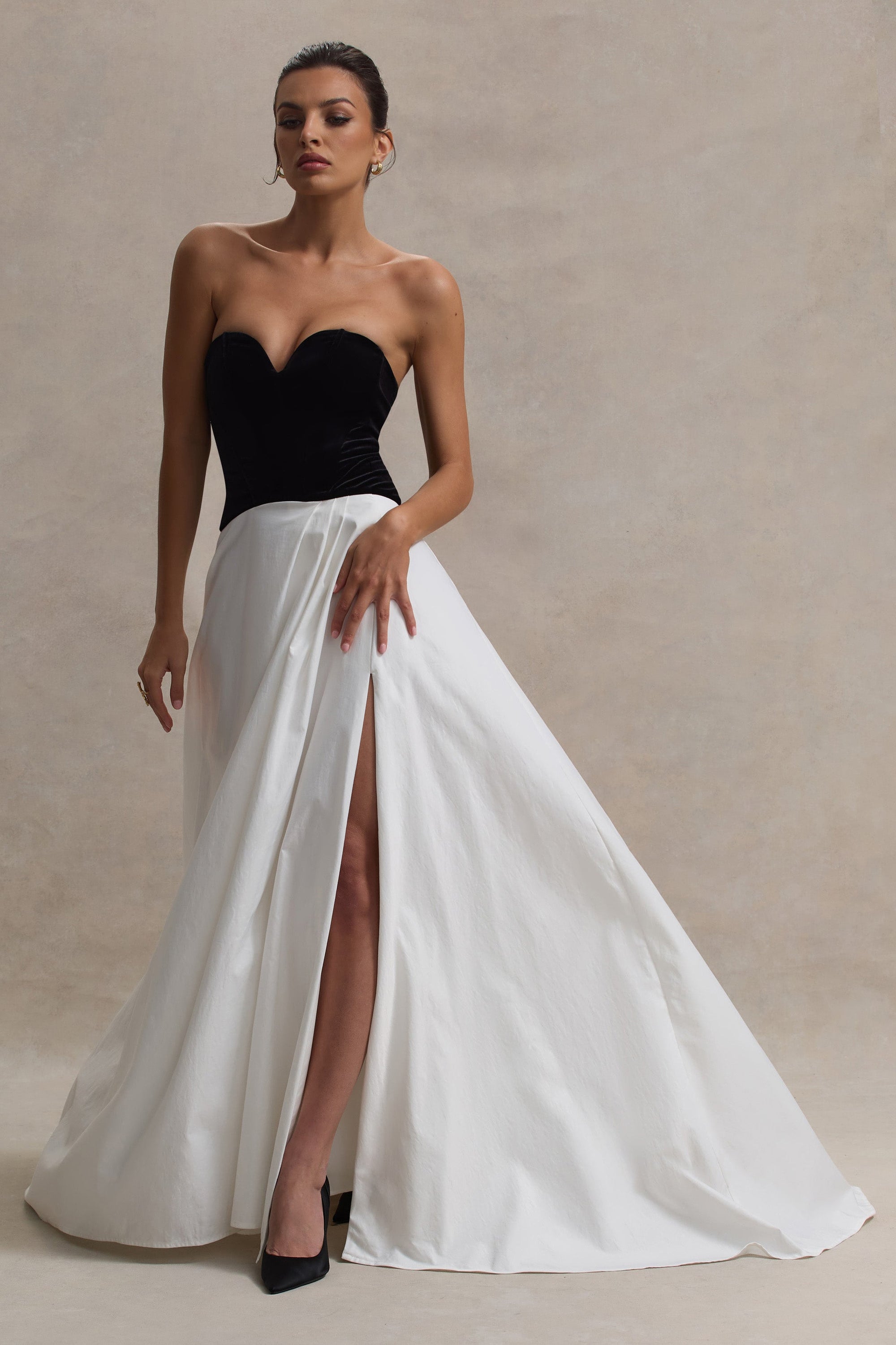 Lucienne | Robe longue Fendue Corset Cœur Noir & Crème