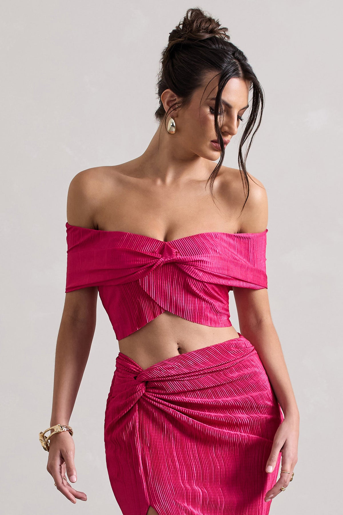 Seara | Crop top bardot torsadé en plissé rose fuchsia