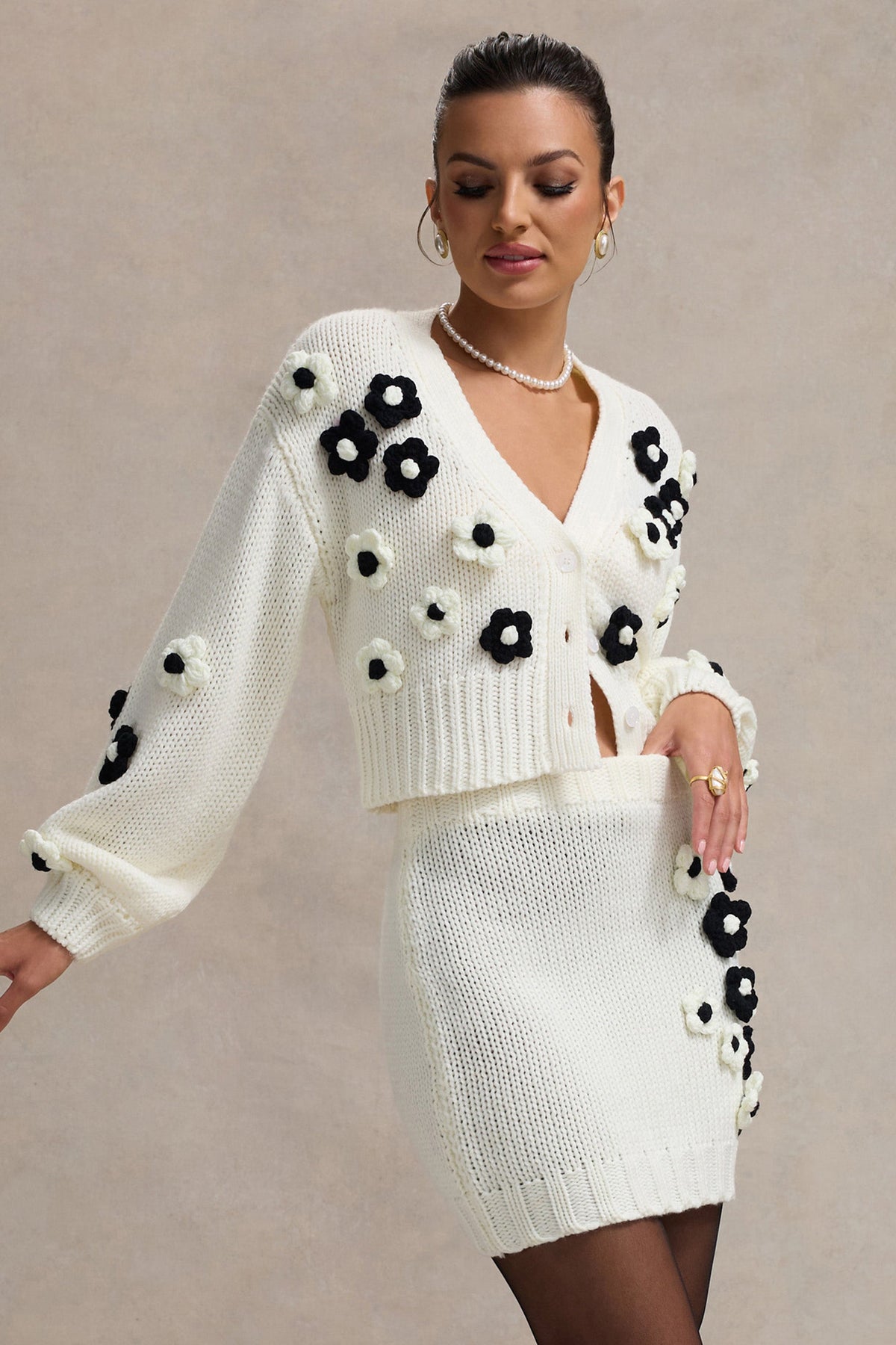 WB_HR_CL134915028-LouvreCream_BlackKnitCroppedFloralCardigan_HR_CL134916028-TriompheCream_BlackKnitFloralMiniSkirt5_8b2d73a5-4592-459d-b7db-892833c609ec