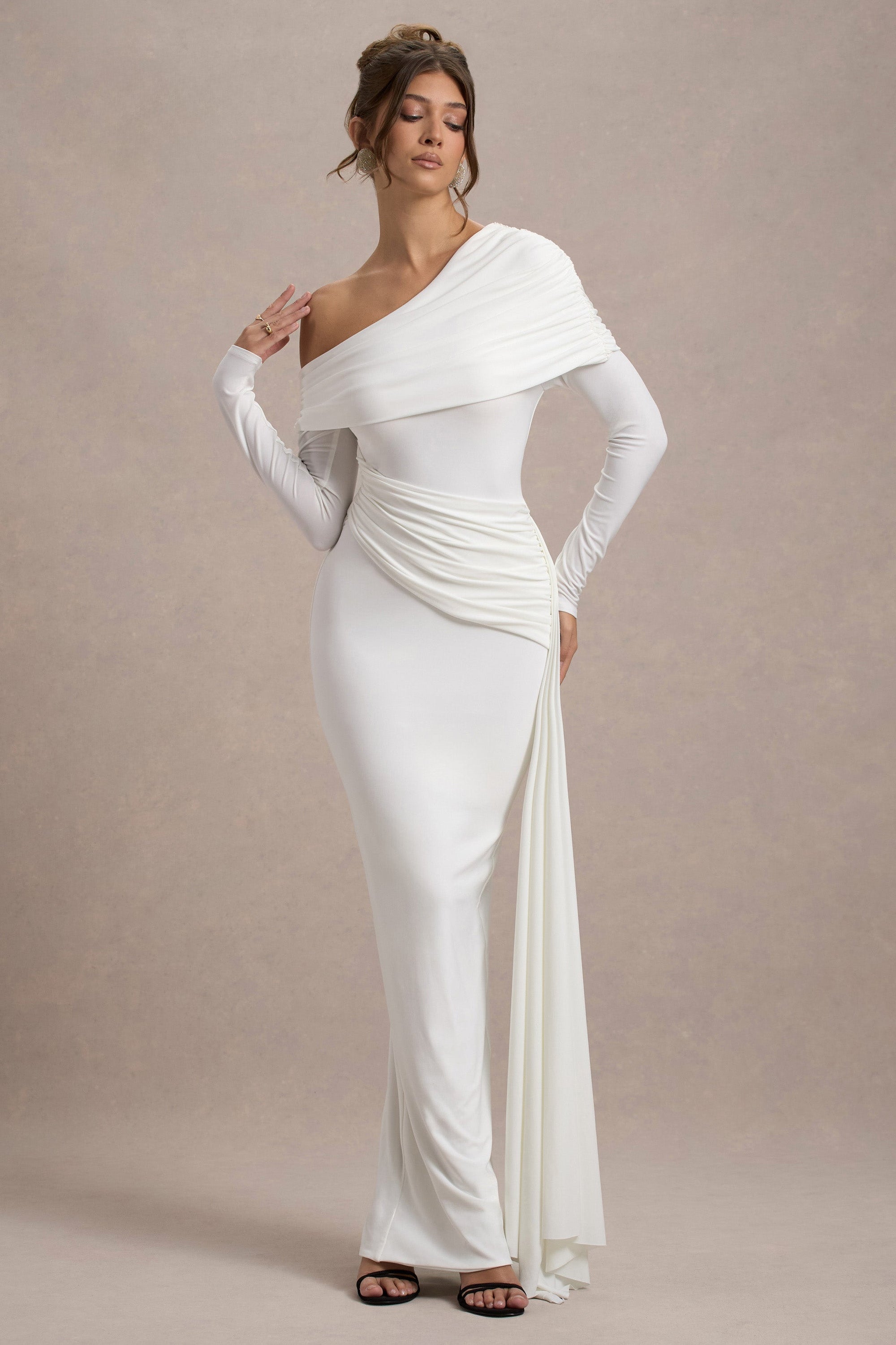 Valina | Robe longue asymétrique blanche froncée avec drapé