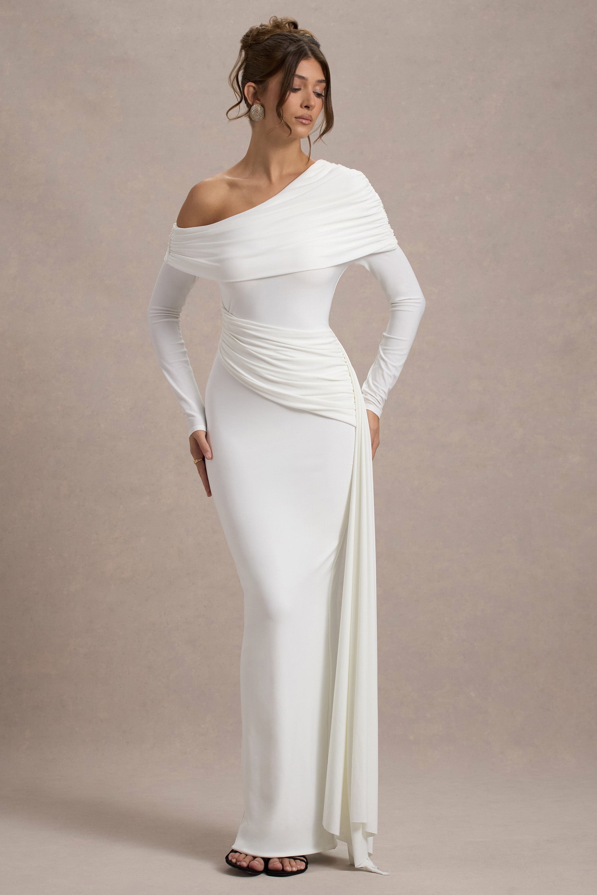 Valina | Robe longue asymétrique blanche froncée avec drapé